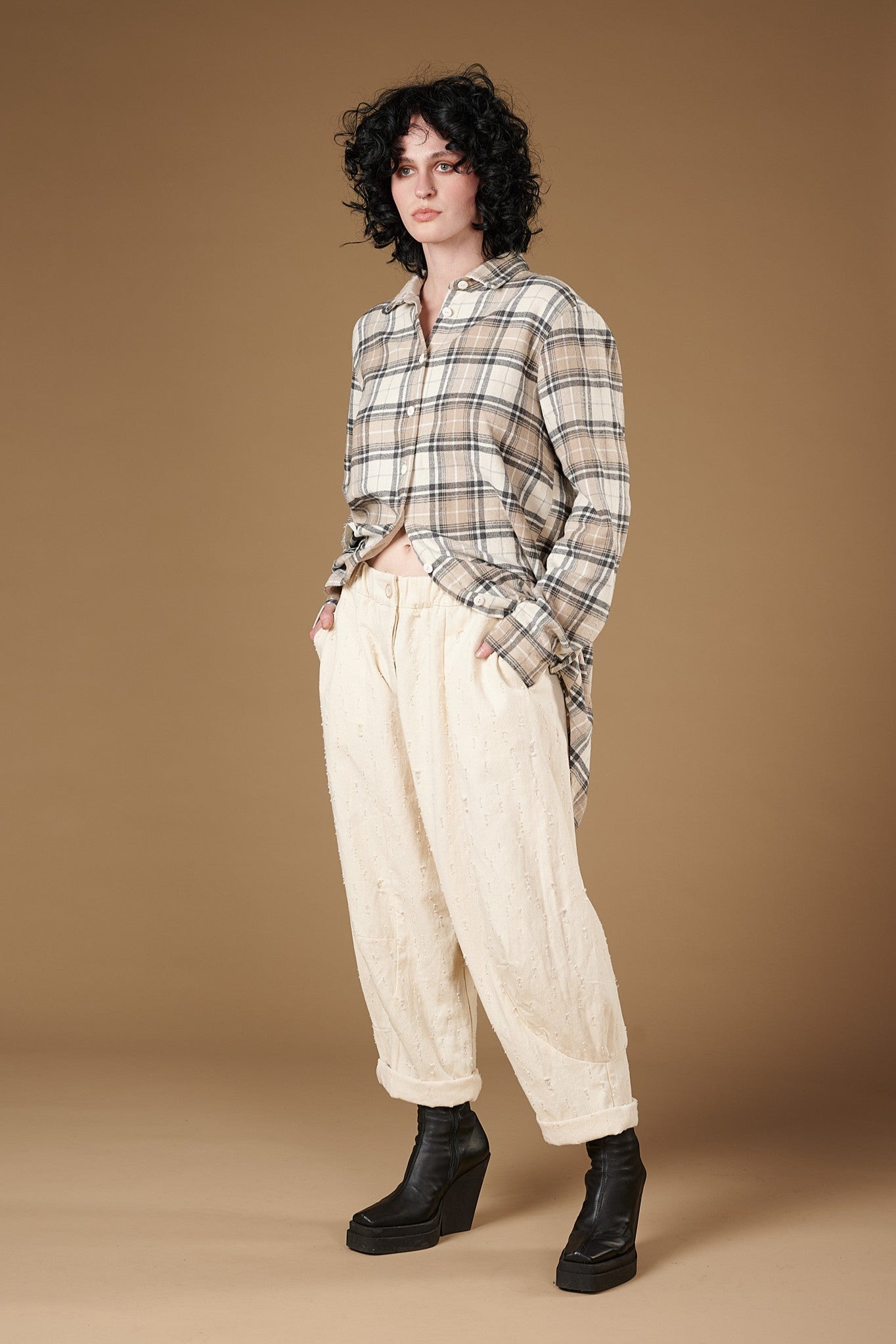 
                  
                    Rundo - pants
                  
                