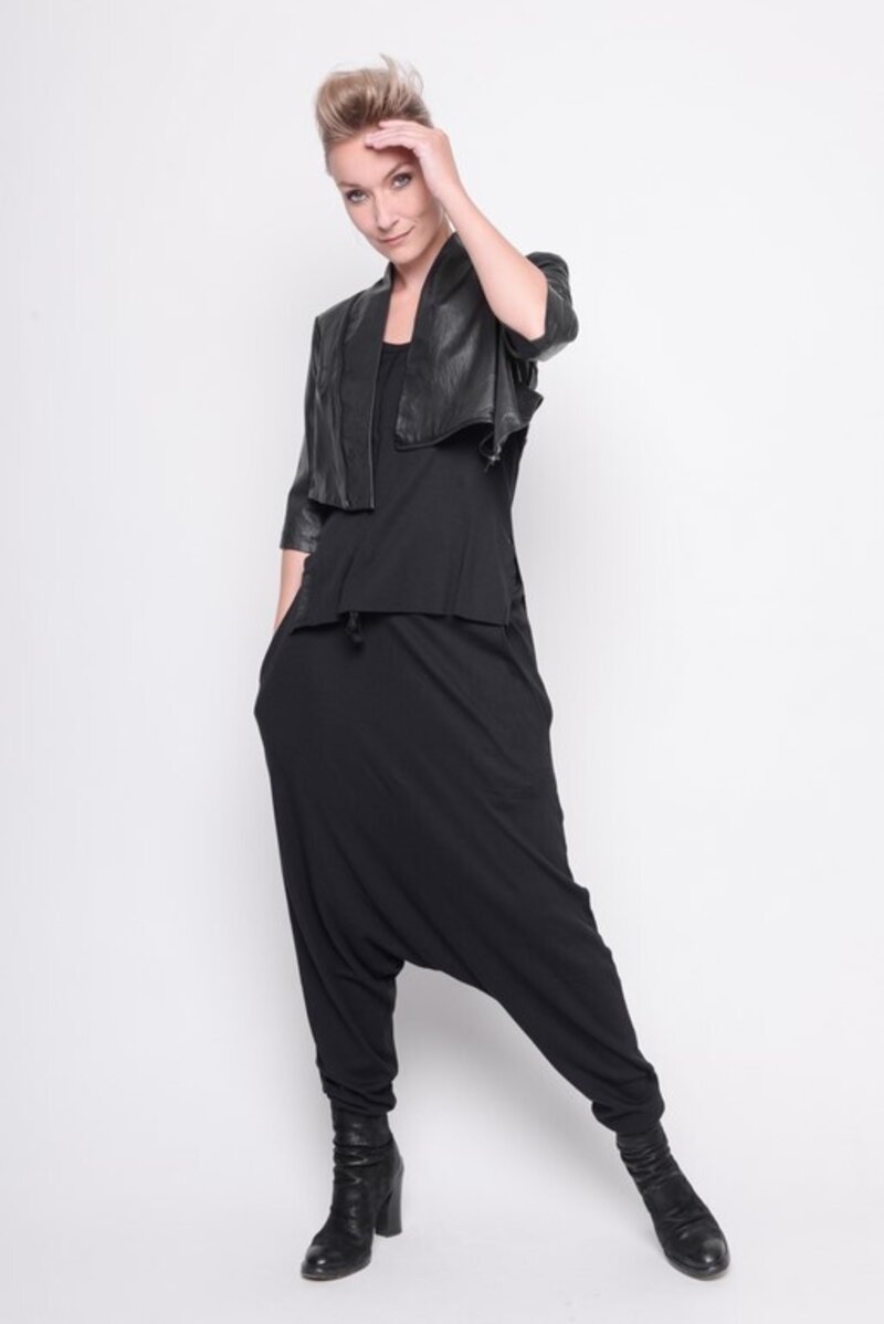 
                  
                    B33.211.06.08 rib 100% cotton PLAIN BLACK
                  
                