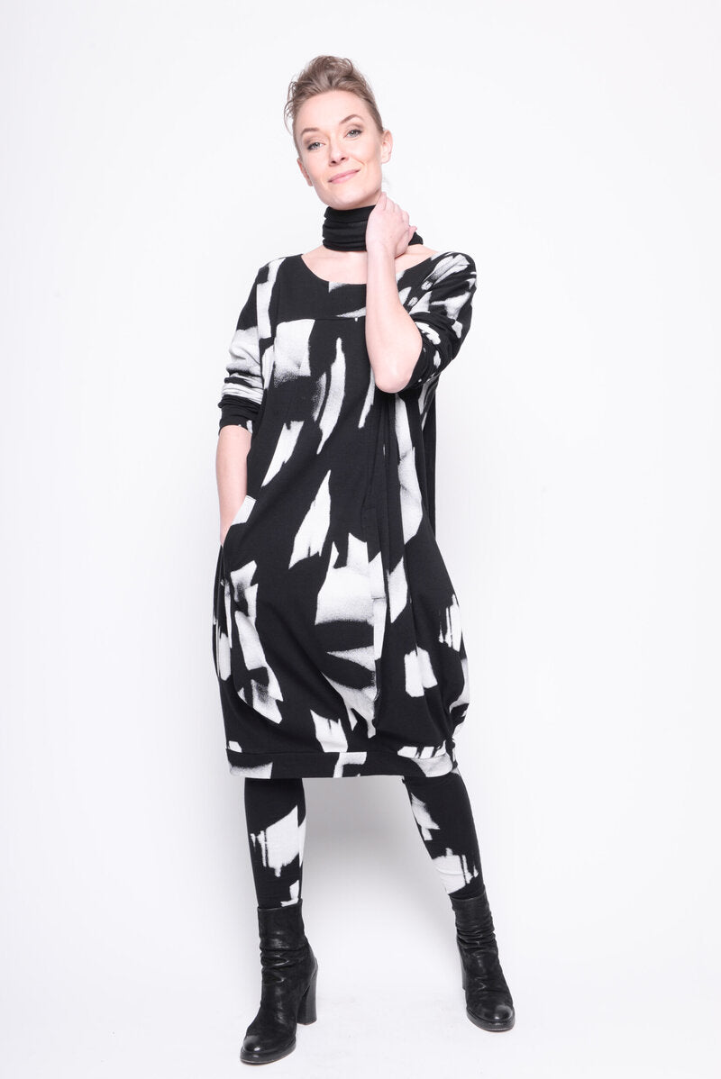 
                  
                    212.08.02 95% co 5% ea 506 PRINT BLACK & WHITE
                  
                