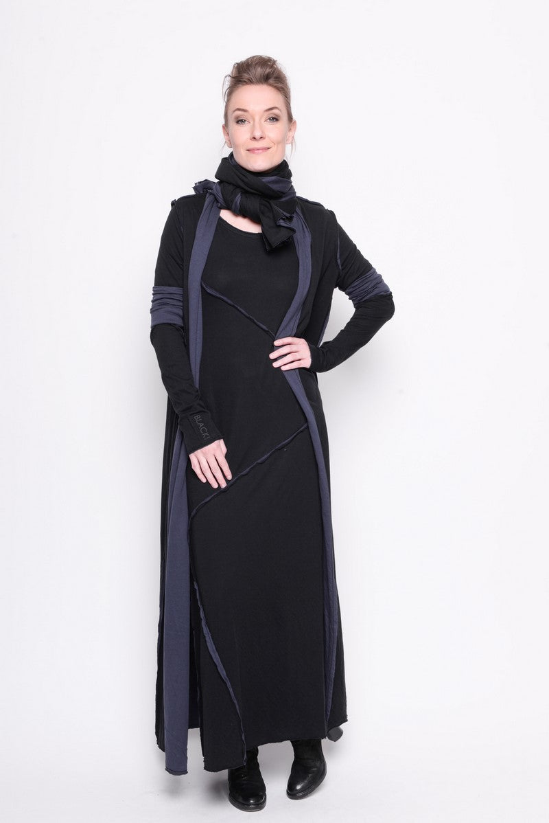 
                  
                    212.03.07 100% co 104 Black with Ink
                  
                