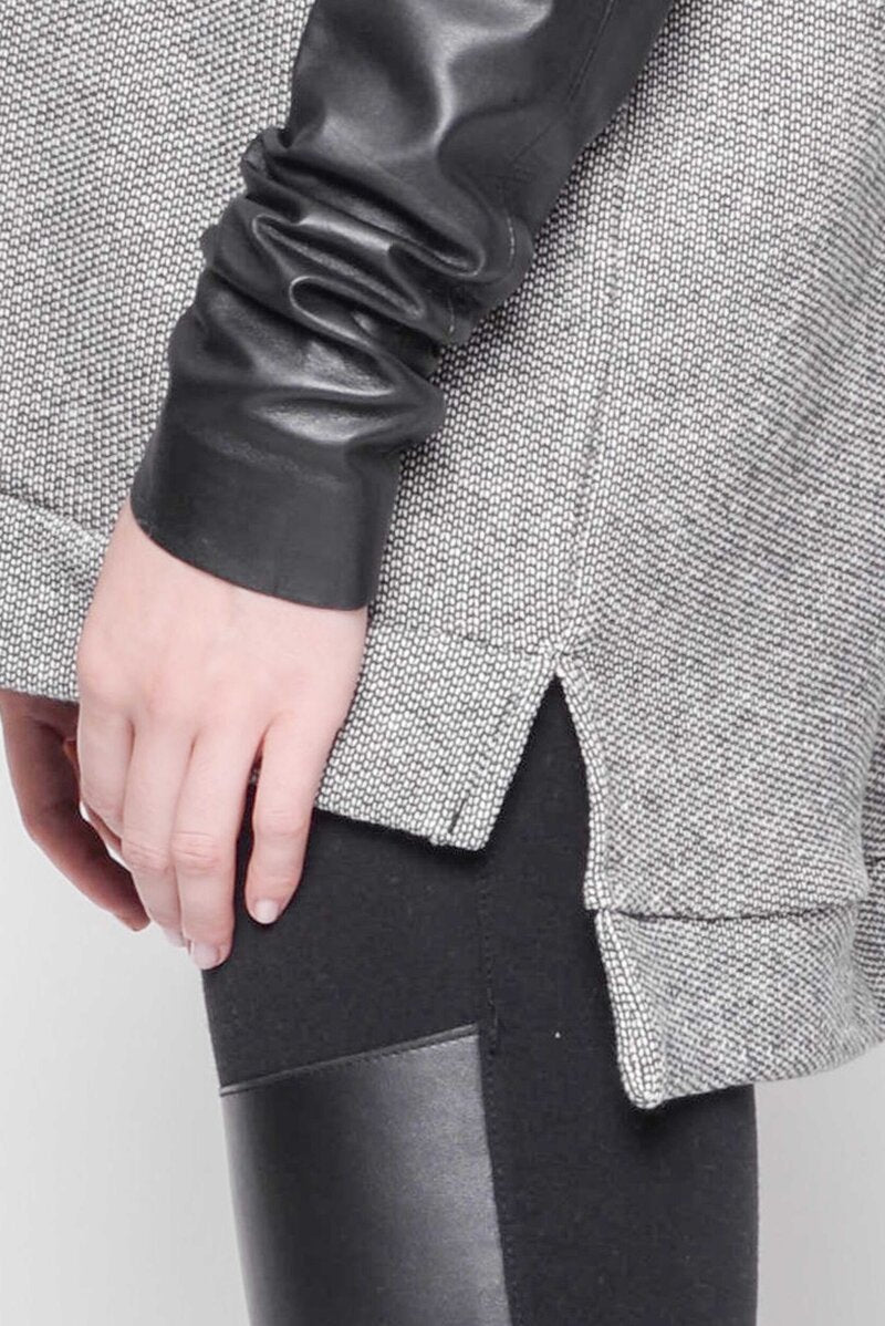 
                  
                    221.03.09 baquette 100% co 103 Black with Grey
                  
                