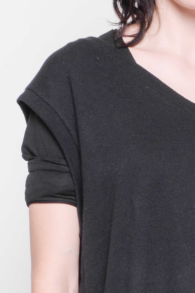 
                  
                    221.03.10 baquette 100% co 100 BLACK
                  
                