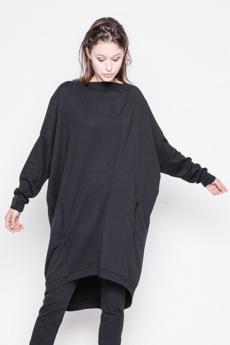 
                  
                    232.01.01 TUNIC RE-FASHIONED 47%CO 47%MODAL 6%EA 100 BLACK
                  
                
