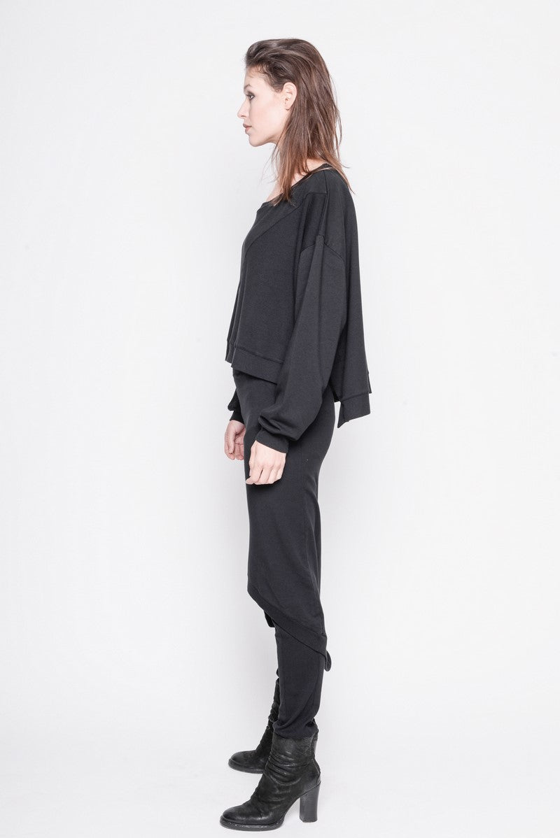 
                  
                    232.01.09 SHORT TOP RE-FASHIONED 47%CO 47%MODAL 6%EA 100 BLACK
                  
                