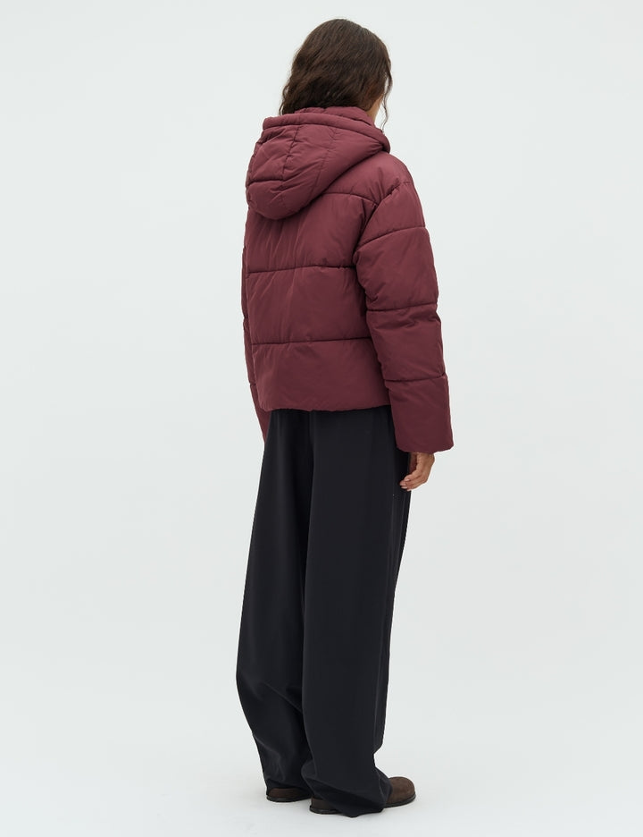 
                  
                    30059731 MBYM JACKET MISHAL-M SANDRINA N95 VINEYARD WINE
                  
                