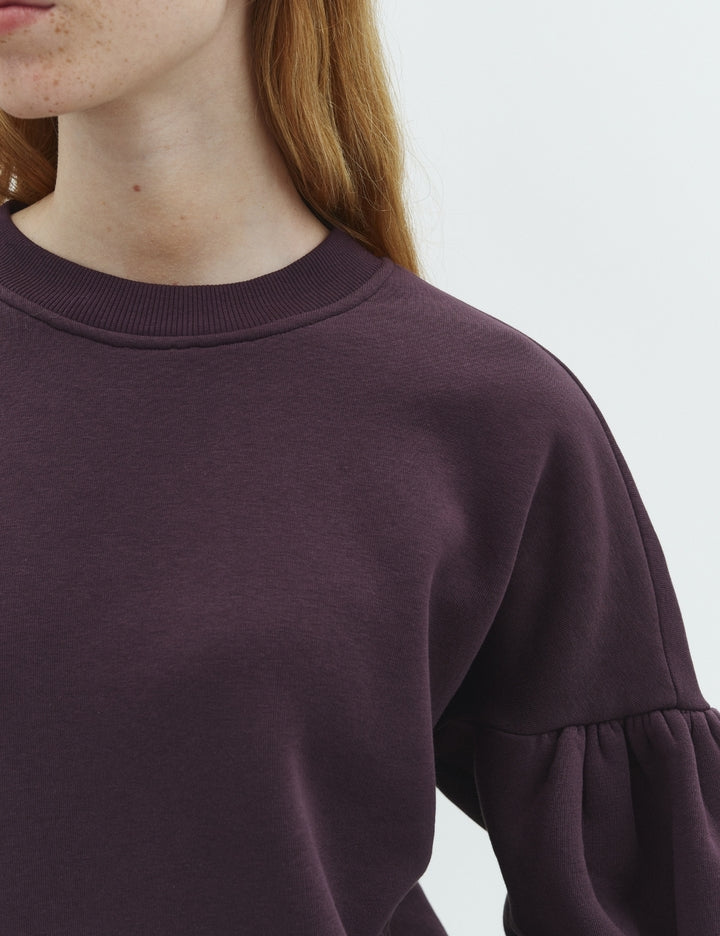 
                  
                    3094132 MBYM TOP HOLIDAY VALLOTTON-M V69 DEEP PURPLE
                  
                