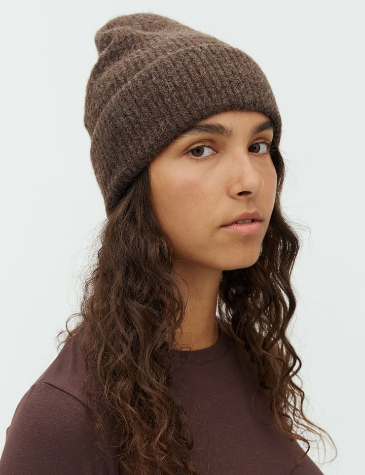 
                  
                    50528252 MBYM BEANIE HEVELYN MUSKAN T29 JAVA
                  
                