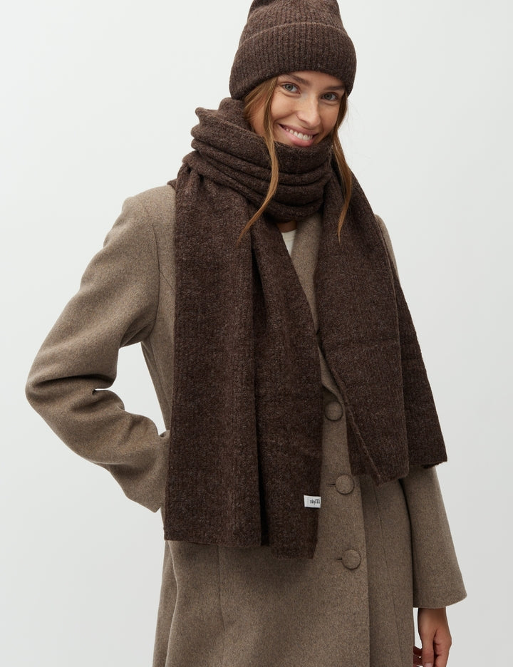 
                  
                    50528834 MBYM SCARF HEVELYN SANELA-M T29 JAVA
                  
                
