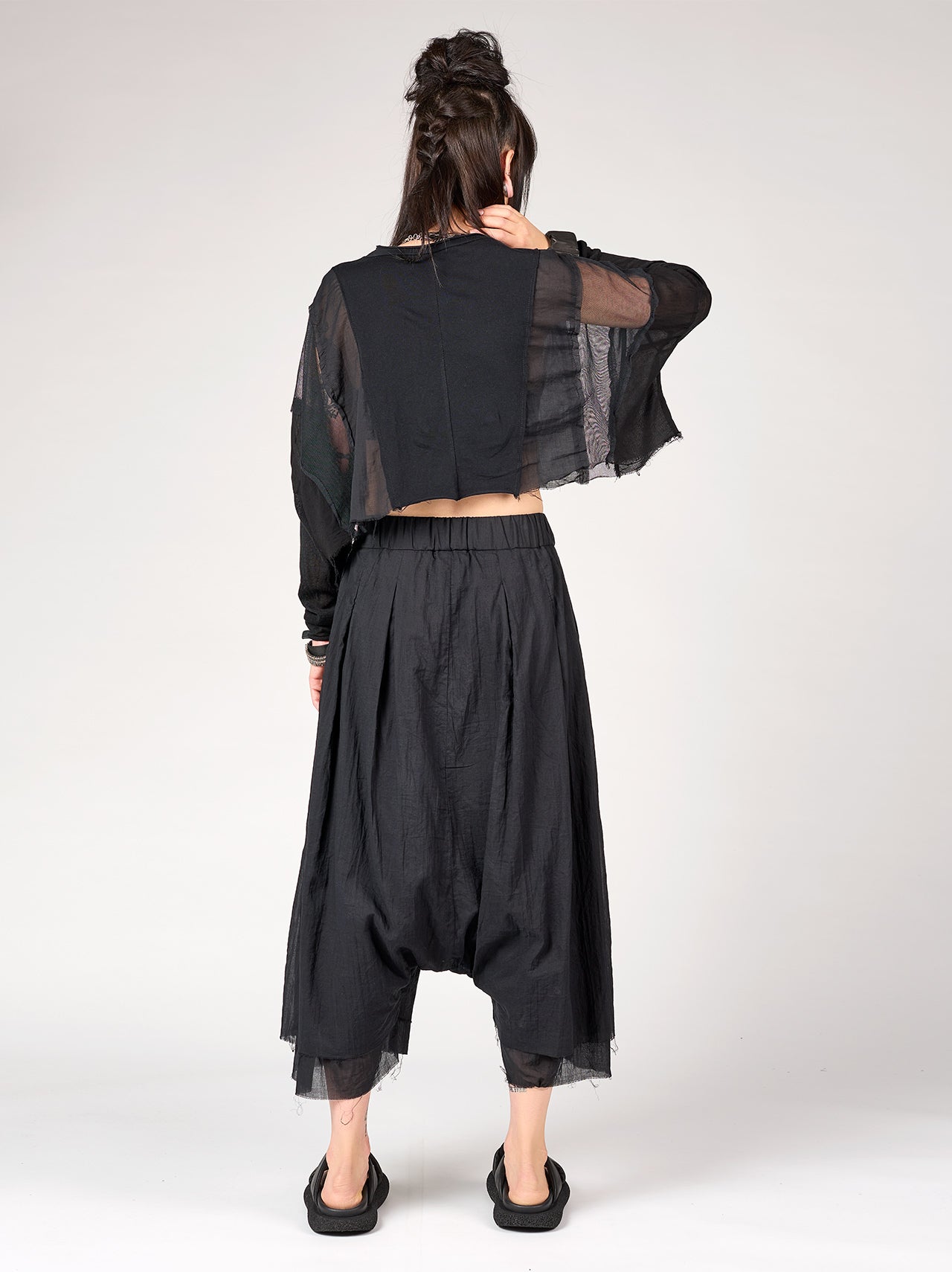 
                  
                    STUDIO B3 PANTS ASUNO NB 2118 BLACK
                  
                