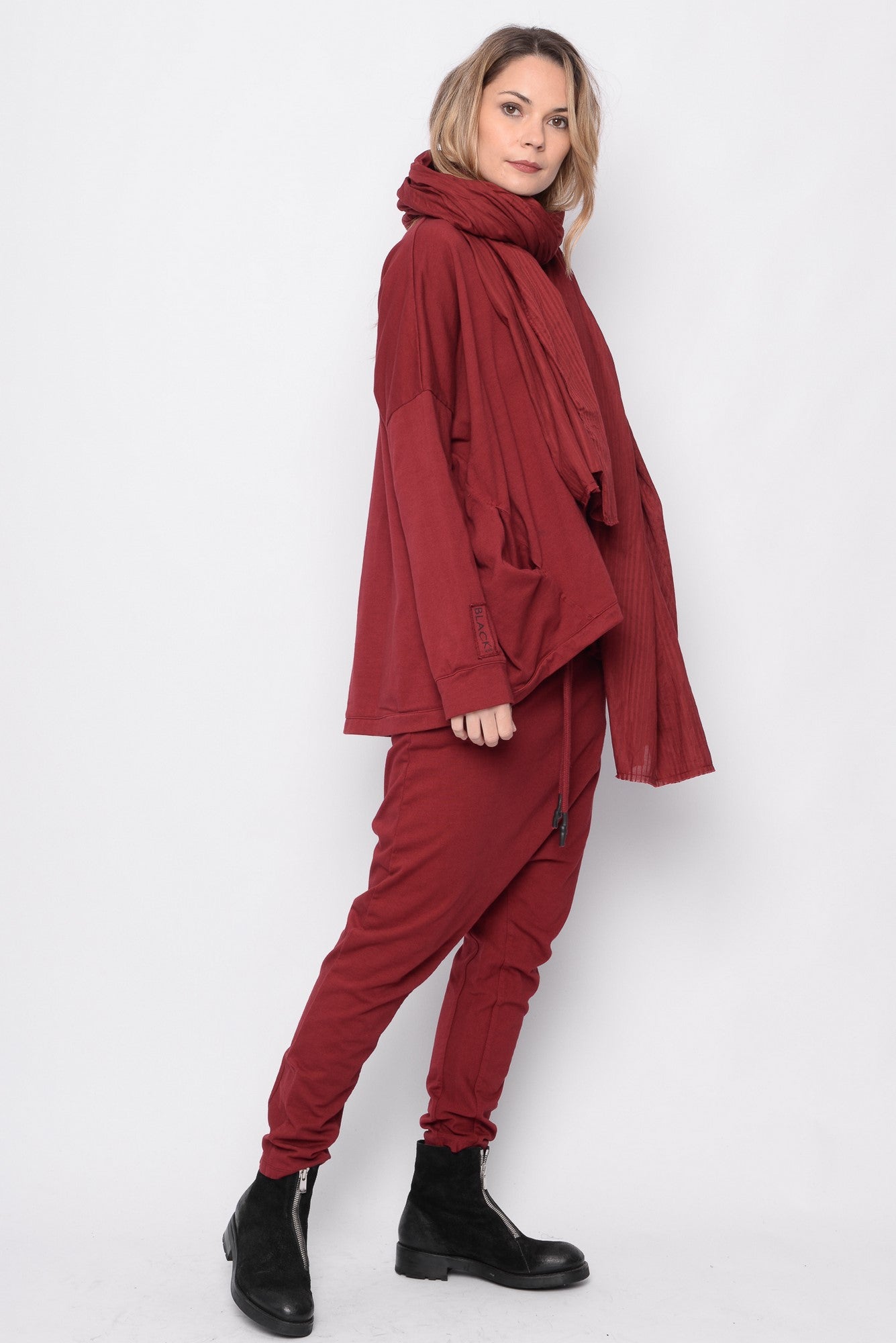 
                  
                    242.02.03 100%CO 1652 RUST
                  
                