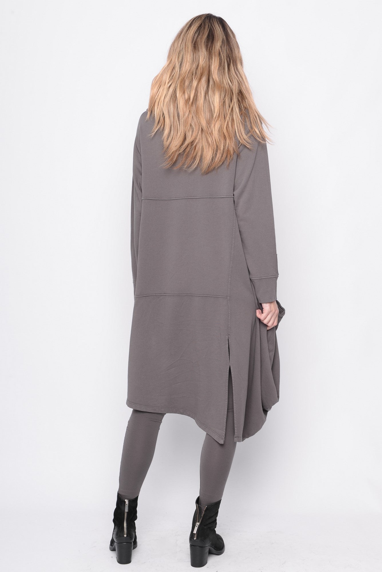 
                  
                    242.01.05 100%CO 3900 IRON
                  
                