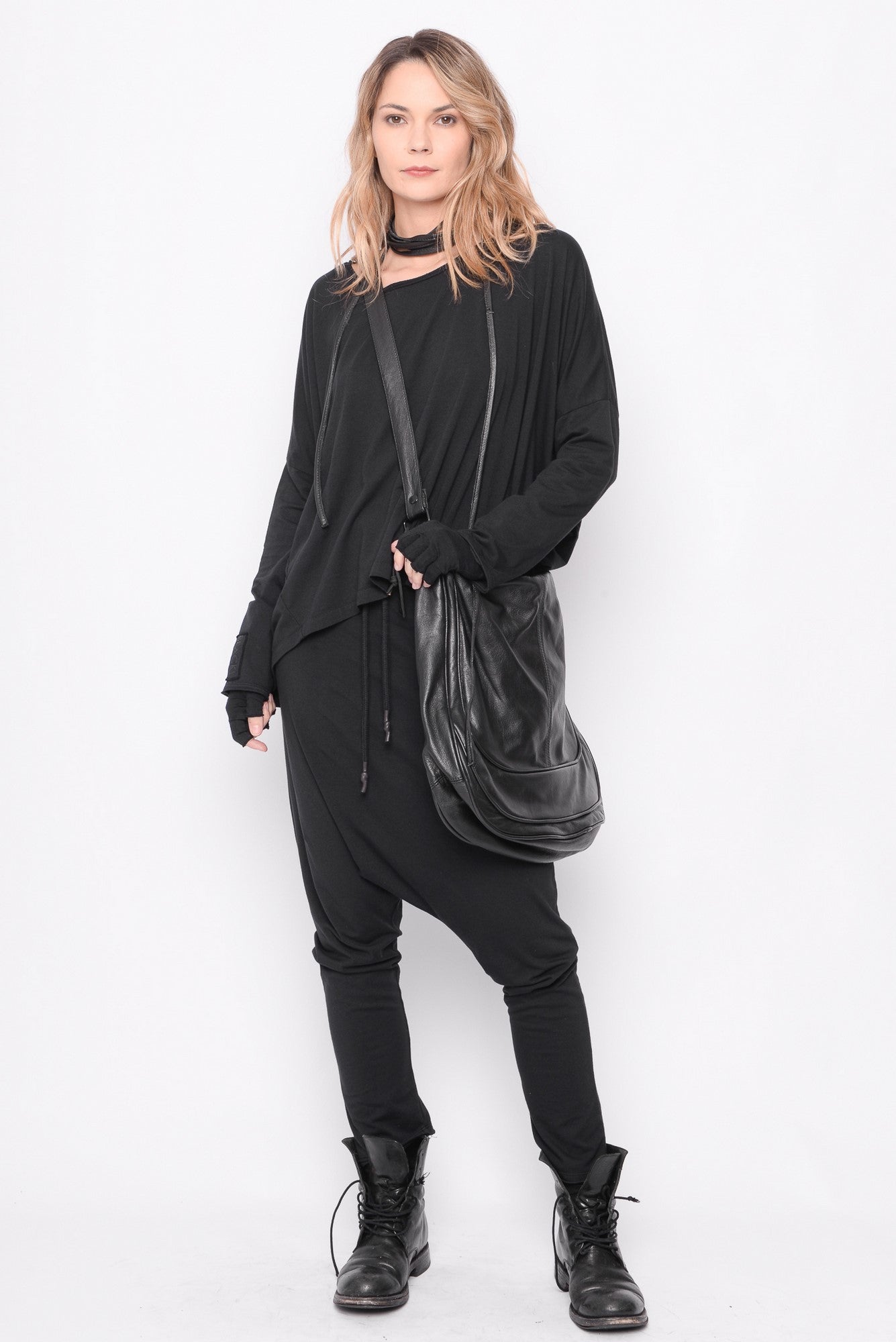 
                  
                    242.03.10 95%CO 5%EA 100 BLACK
                  
                