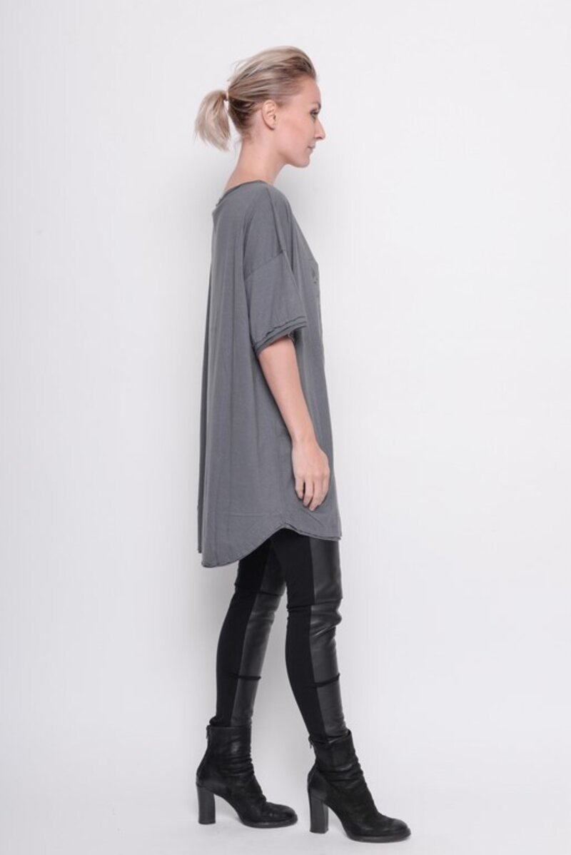 
                  
                    202.23.02 Big shirt GRAFFITI 60% COTTON 40% MODAL GREY
                  
                
