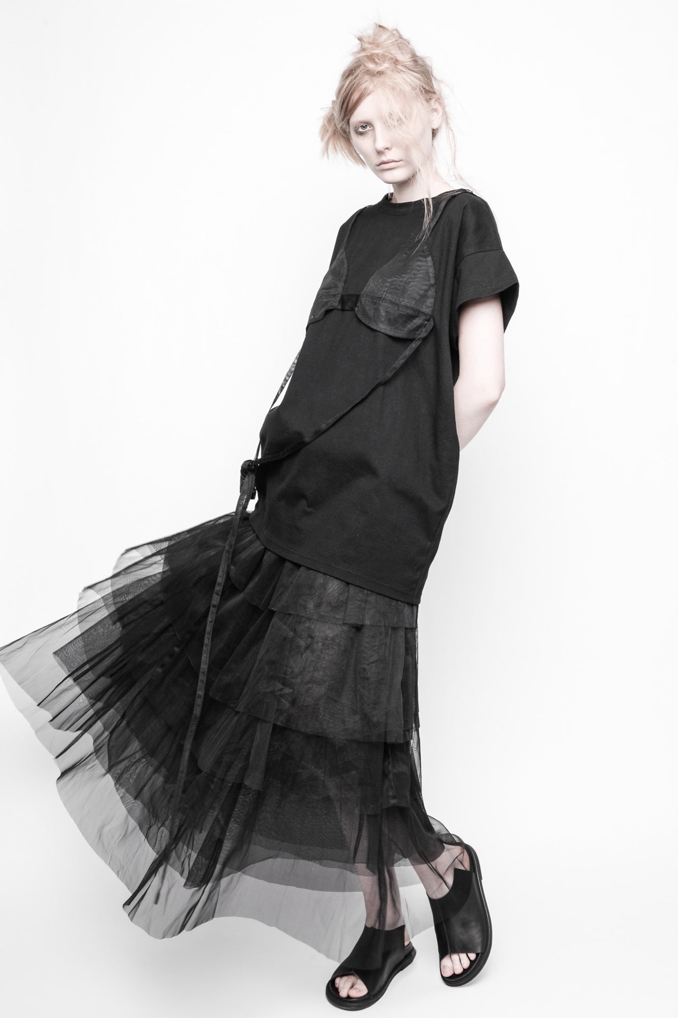 
                  
                    ID.05.05.02 100% CO / 100% PL 100 BLACK
                  
                