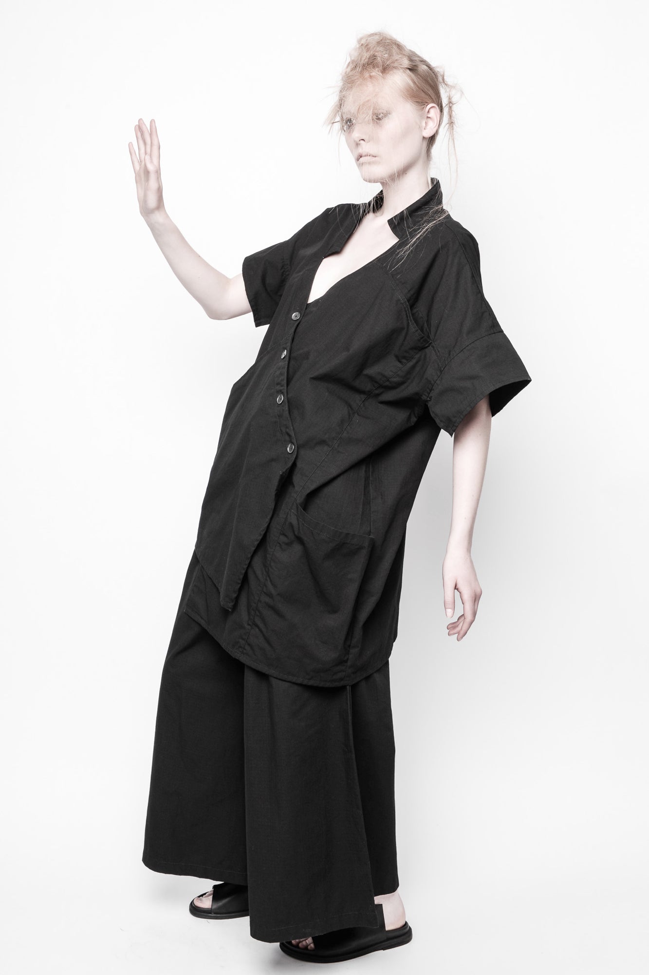 
                  
                    ID.05.01.01 100% CO 100 BLACK
                  
                