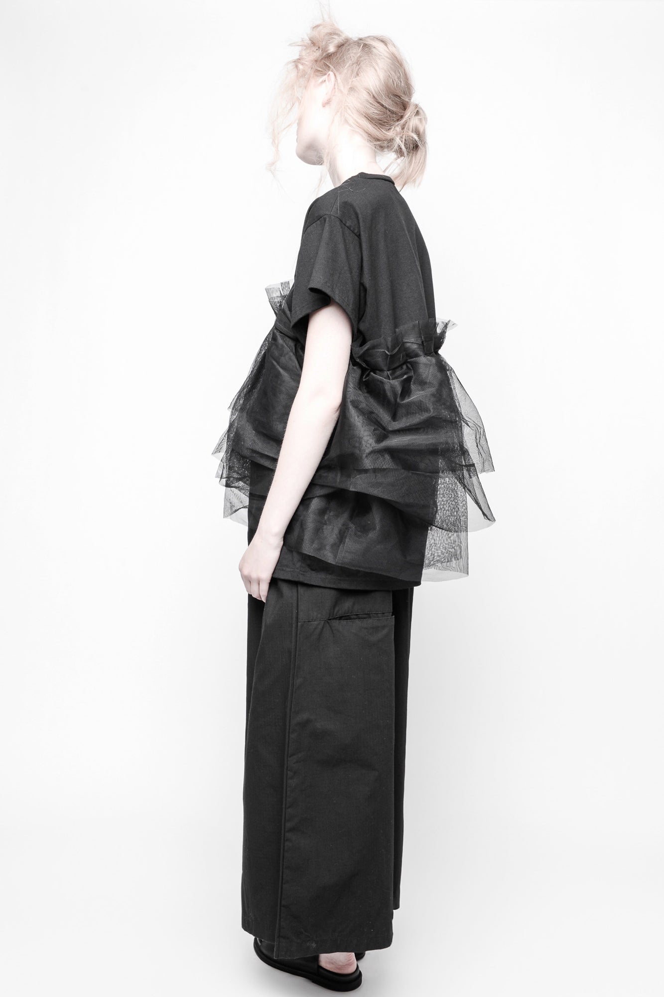 
                  
                    ID.05.05.01 100% CO / 100% PL 100 BLACK
                  
                