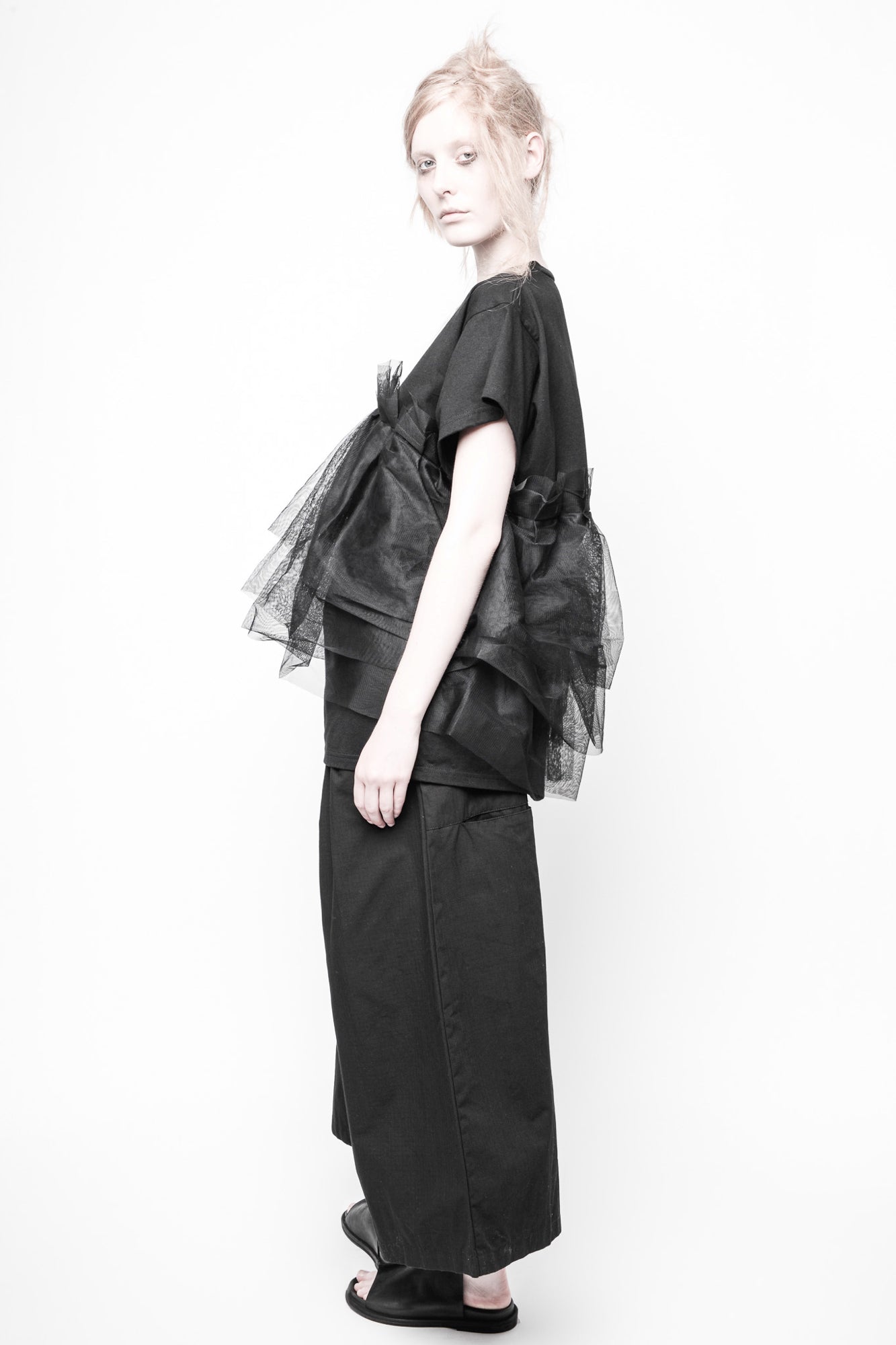 
                  
                    ID.05.05.01 100% CO / 100% PL 100 BLACK
                  
                