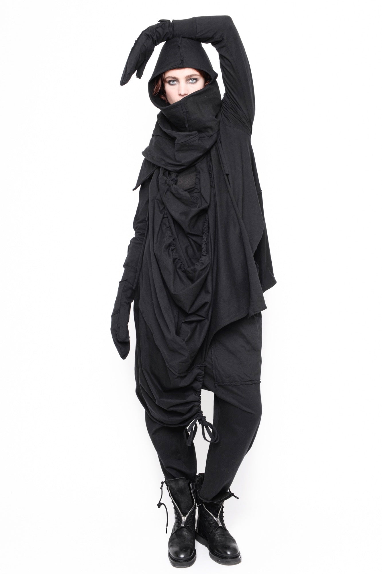 
                  
                    ID.04.03.06 100% WO 100 BLACK
                  
                