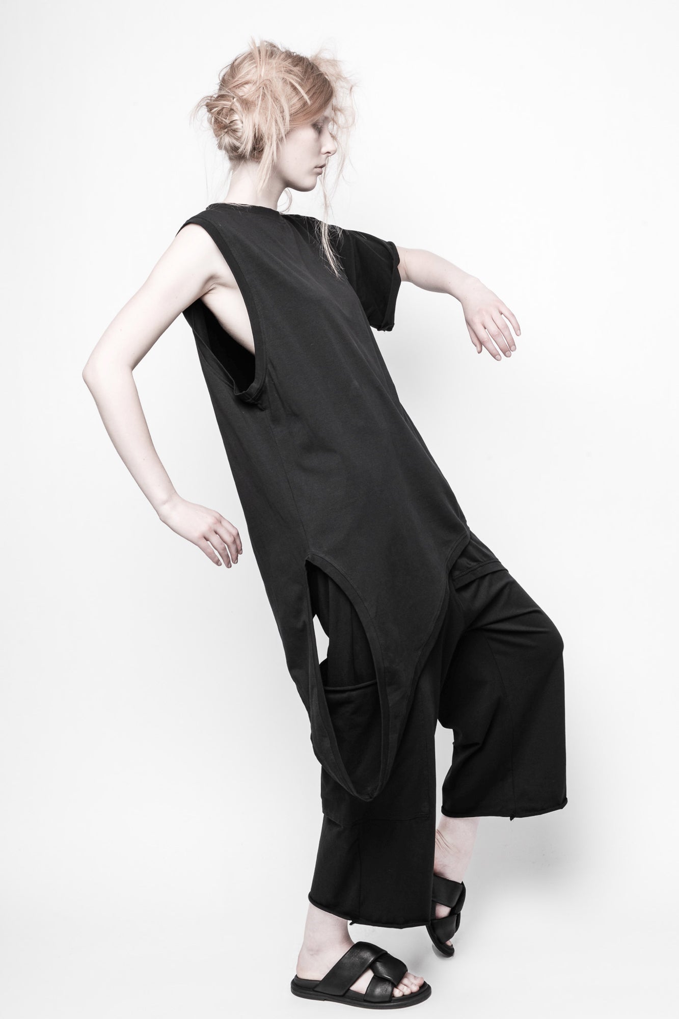 
                  
                    ID.05.03.02 95% CO 5% EA 100 BLACK
                  
                