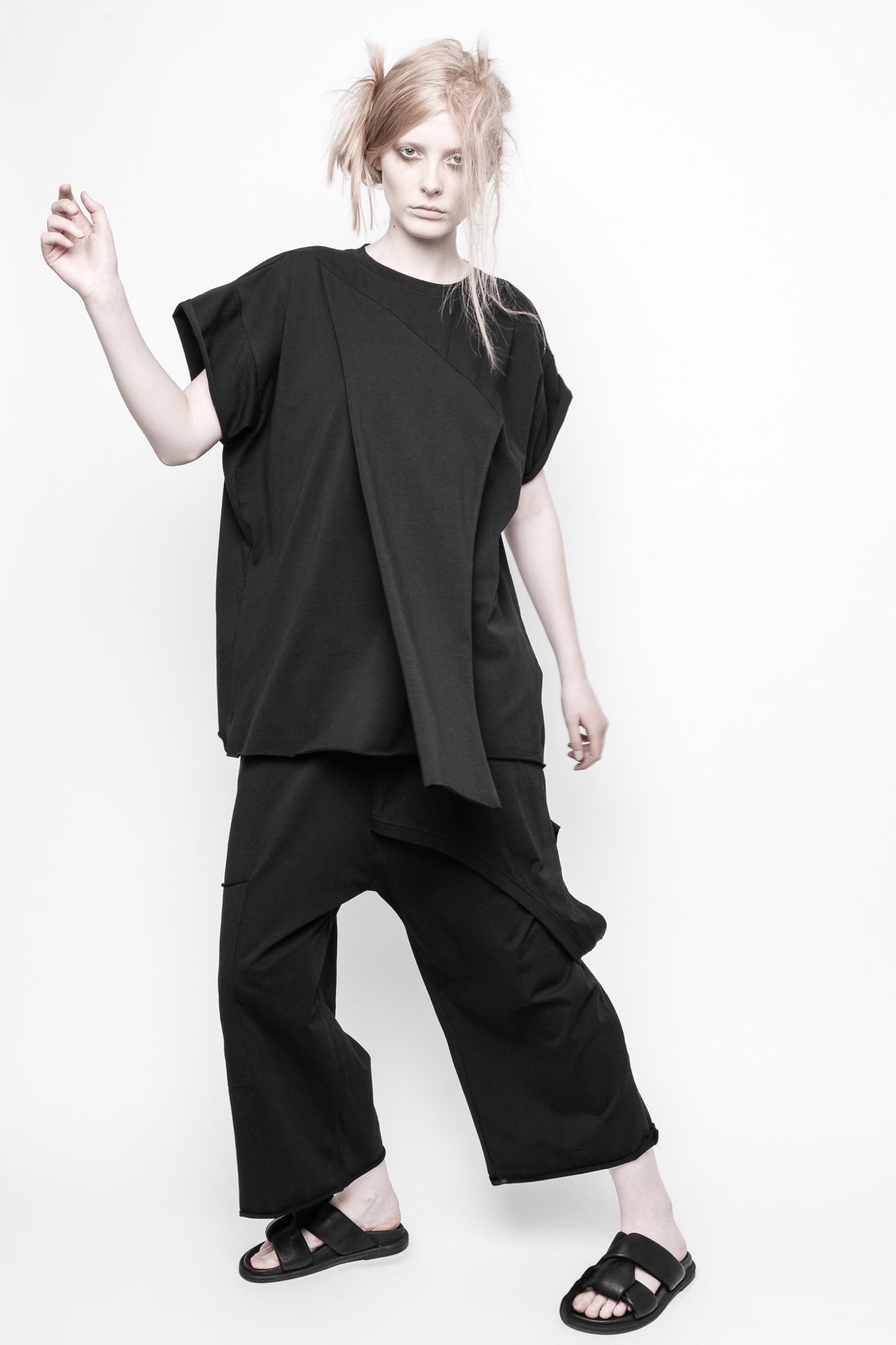 
                  
                    ID.05.03.03 95% CO 5% EA 100 BLACK
                  
                