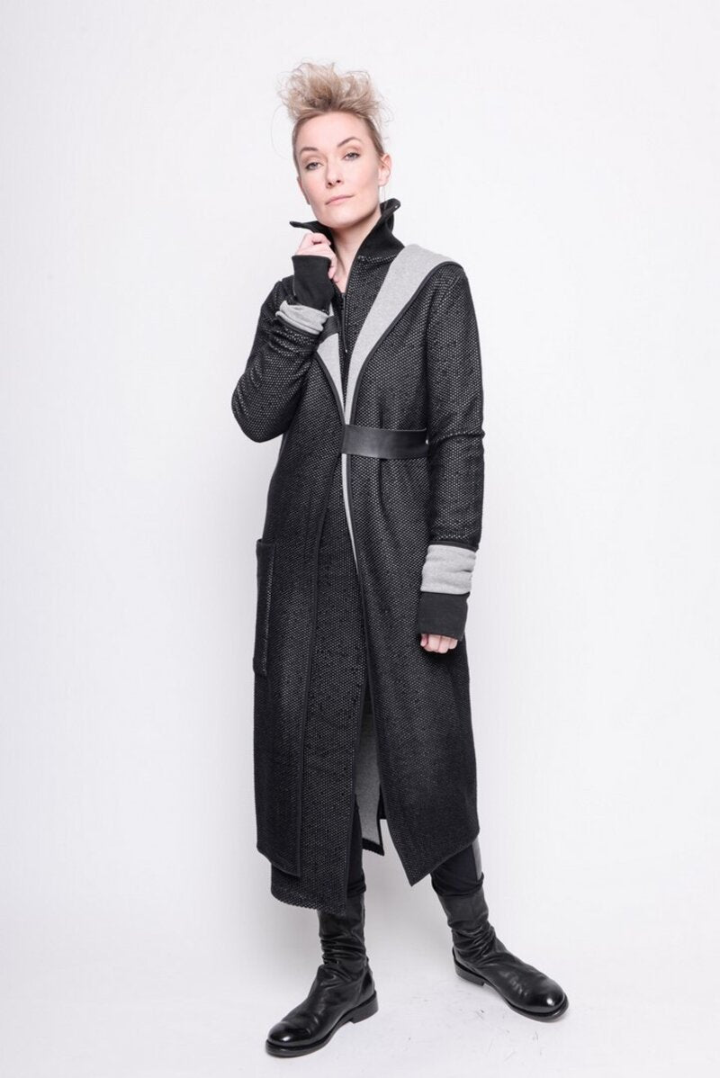 
                  
                    202.02.06 CARDIGAN COMPLEX 100% COTTON BLACK AND GREY
                  
                