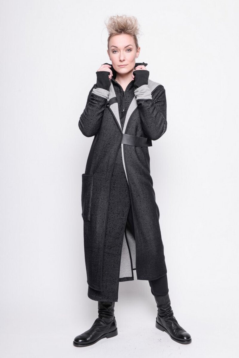 
                  
                    202.02.06 CARDIGAN COMPLEX 100% COTTON BLACK AND GREY
                  
                