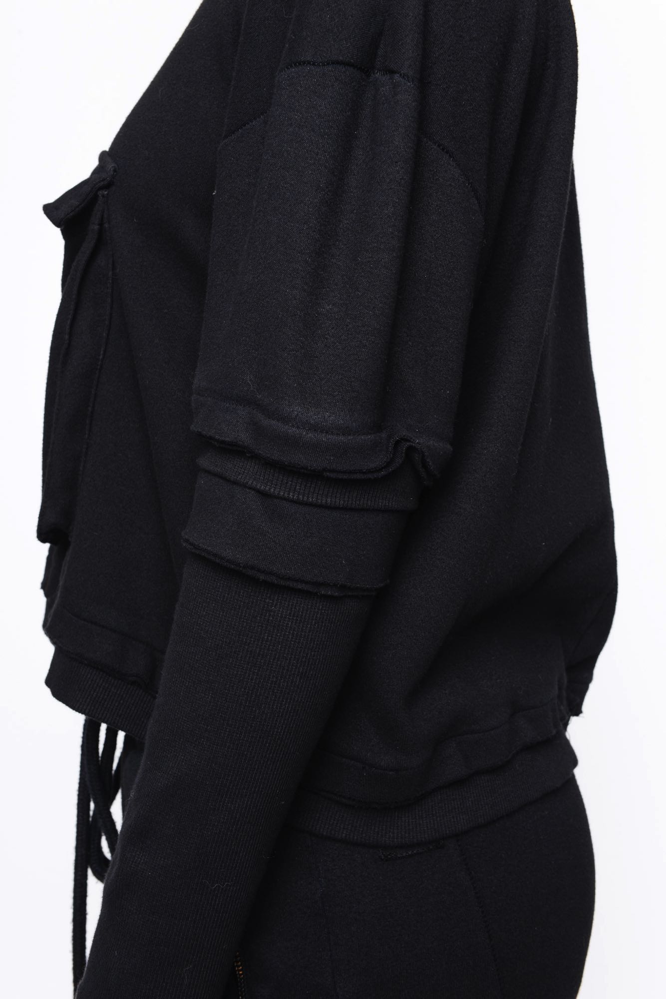 
                  
                    262.01.03 RV100 BLACK
                  
                