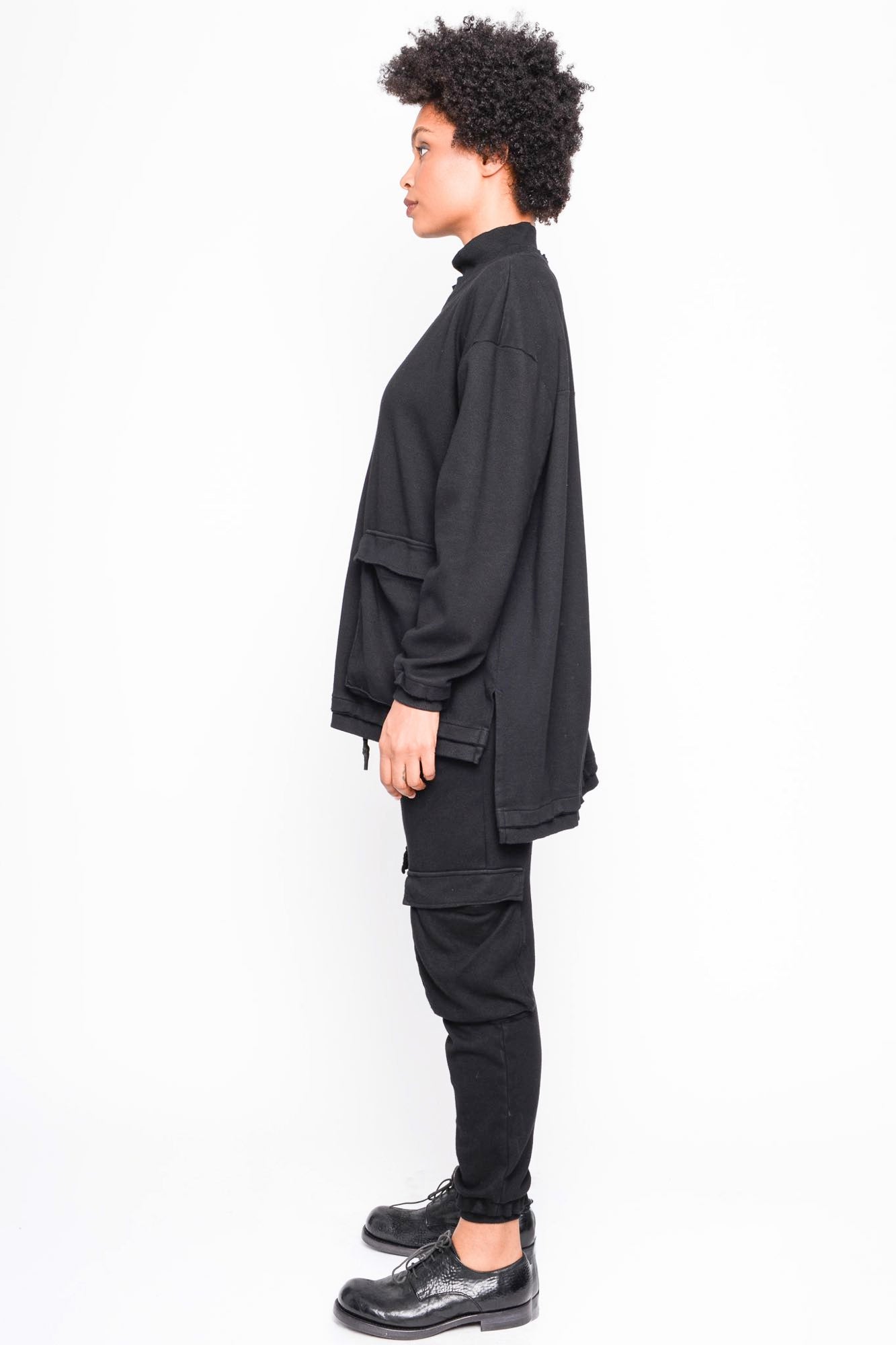 
                  
                    262.01.04 RV100 BLACK
                  
                