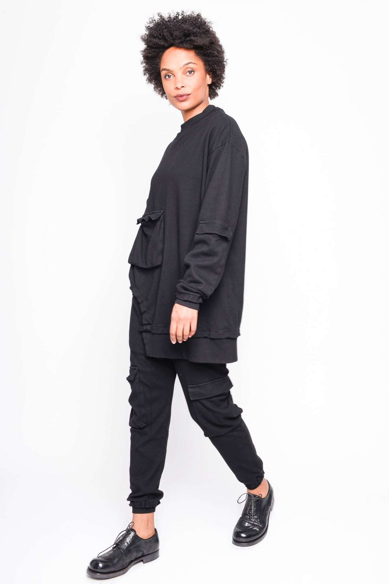 
                  
                    262.01.06 RV100 BLACK
                  
                