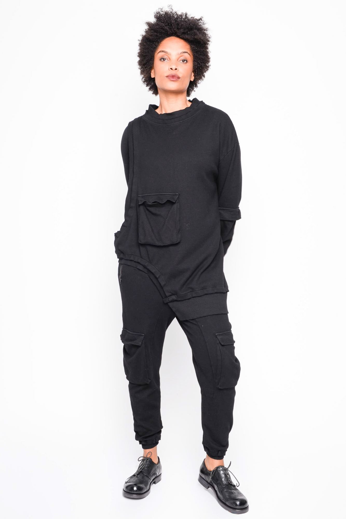
                  
                    262.01.06 RV100 BLACK
                  
                