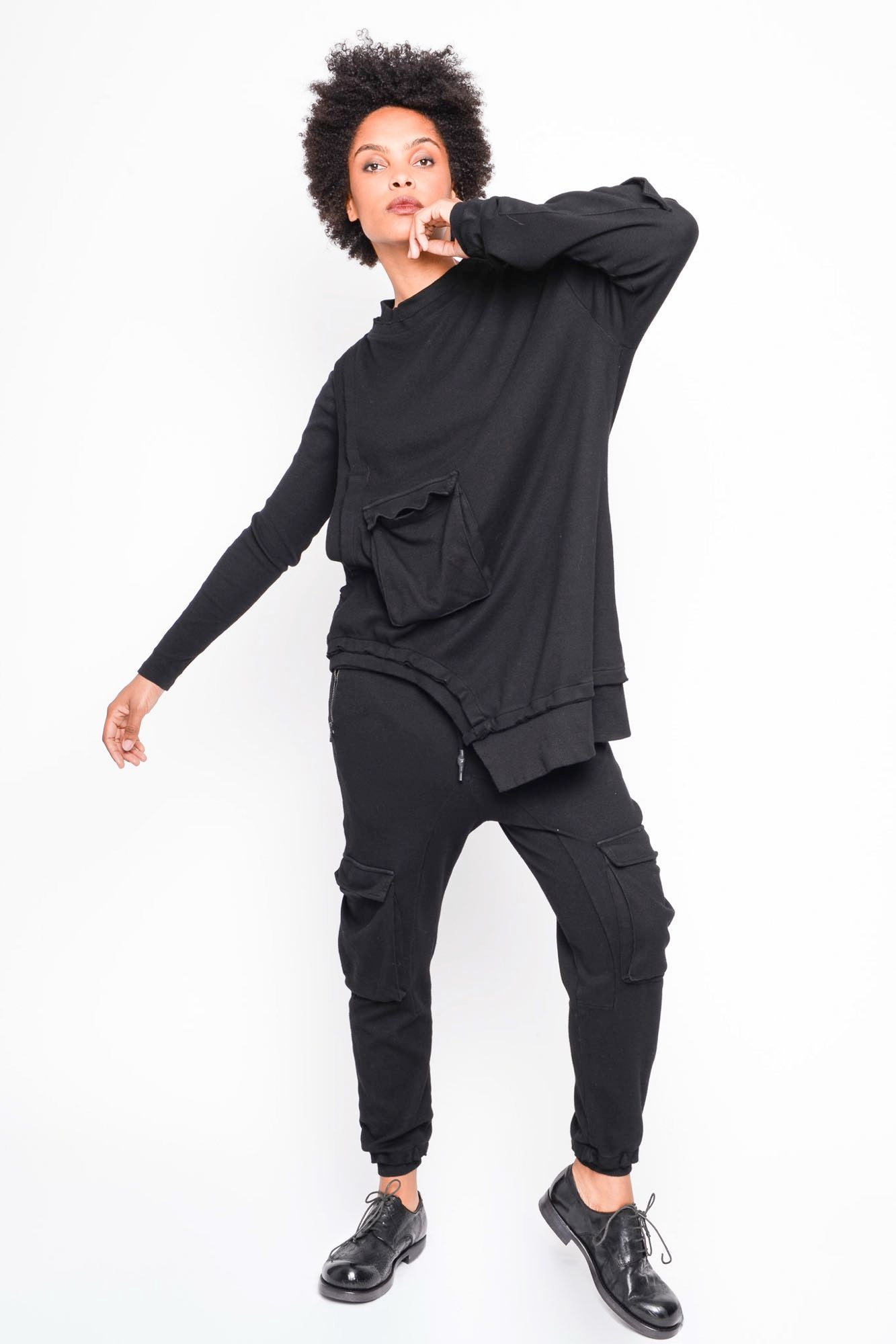 
                  
                    262.01.06 RV100 BLACK
                  
                