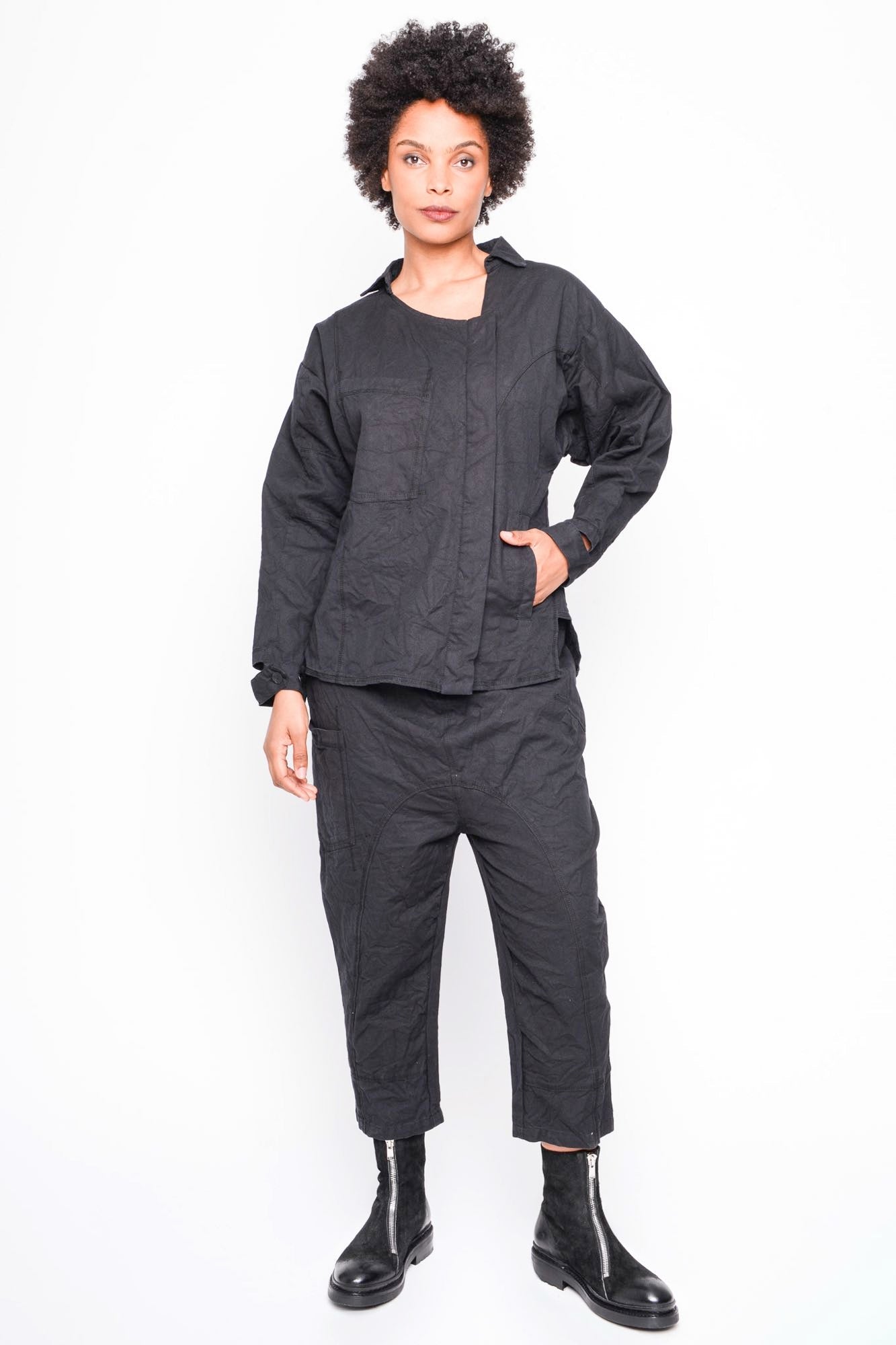 
                  
                    262.11.01 100 BLACK
                  
                