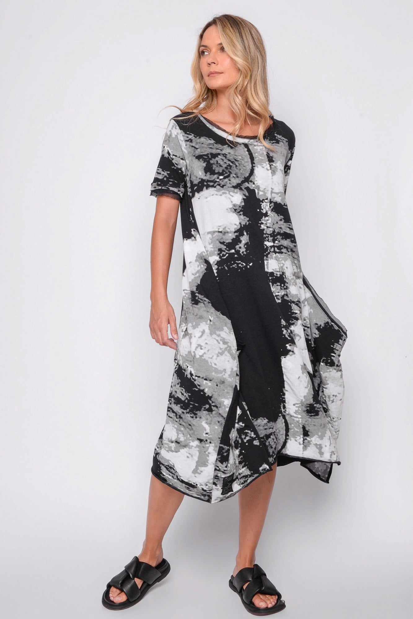 
                  
                    261.02.11 95% CO 5% EA 509 PRINT ON BLACK
                  
                