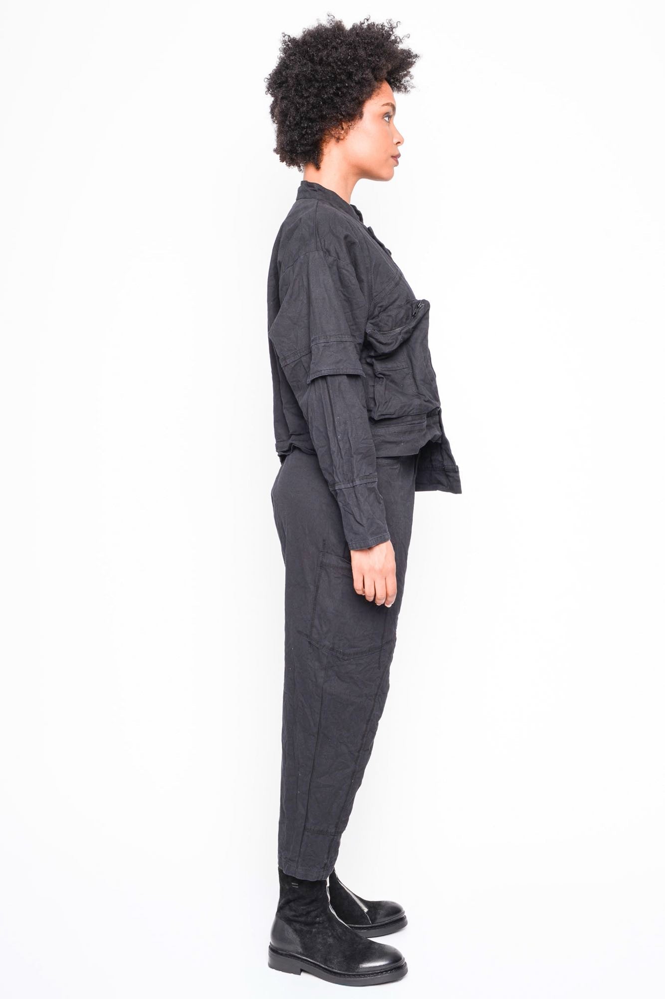 
                  
                    262.11.03 100 BLACK
                  
                