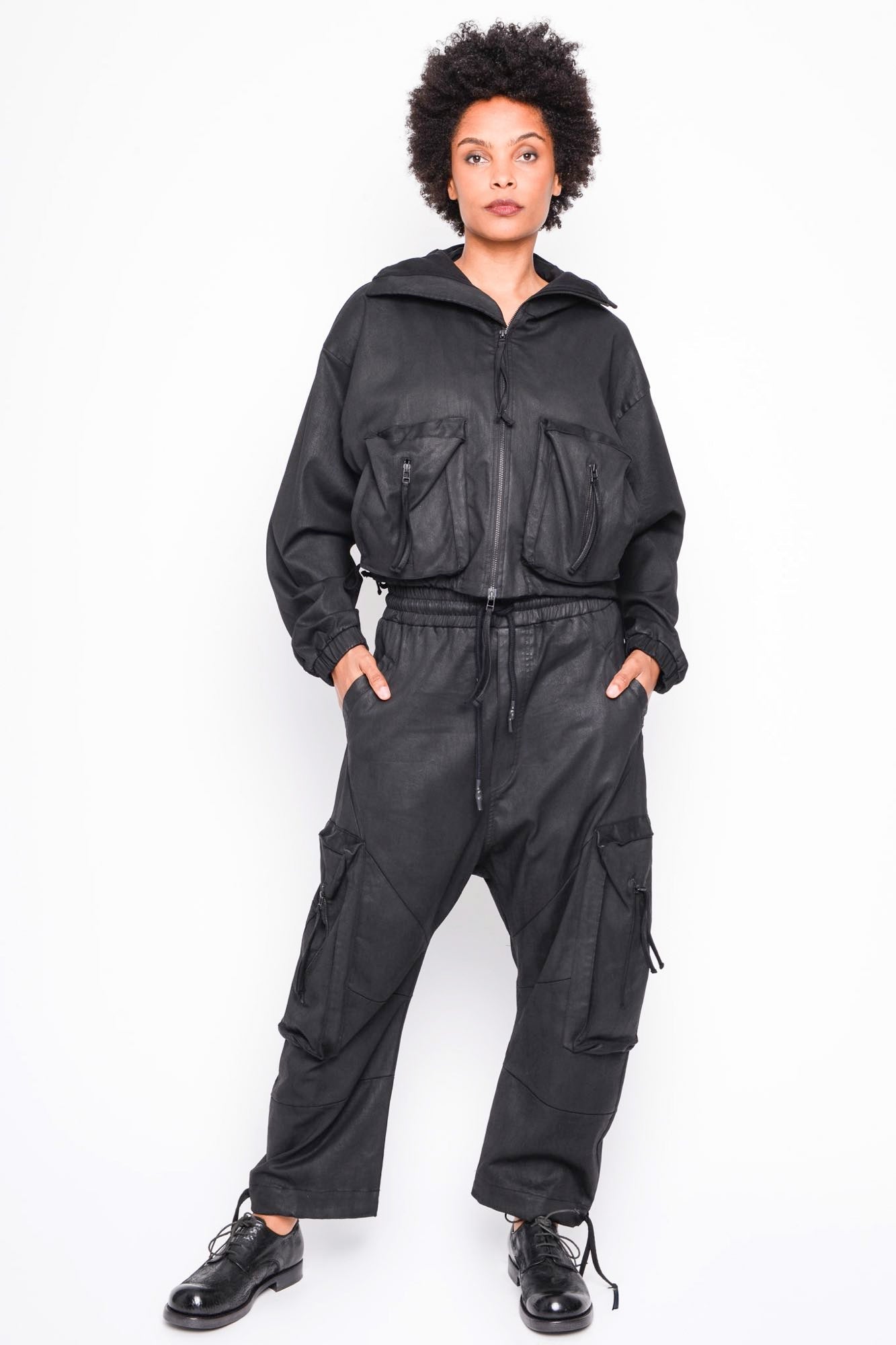 
                  
                    262.04.02 101 COATED BLACK
                  
                