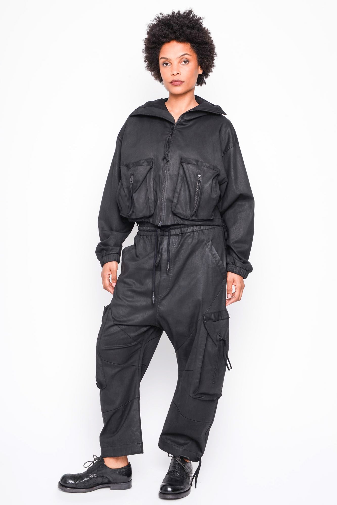 
                  
                    262.04.01 101 COATED BLACK
                  
                