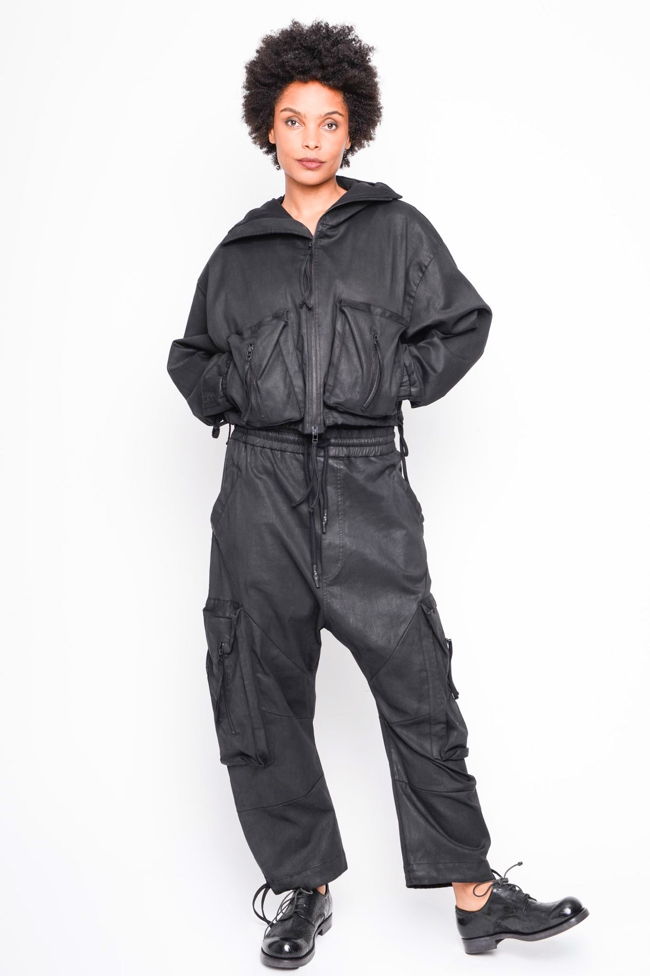 
                  
                    262.04.02 101 COATED BLACK
                  
                