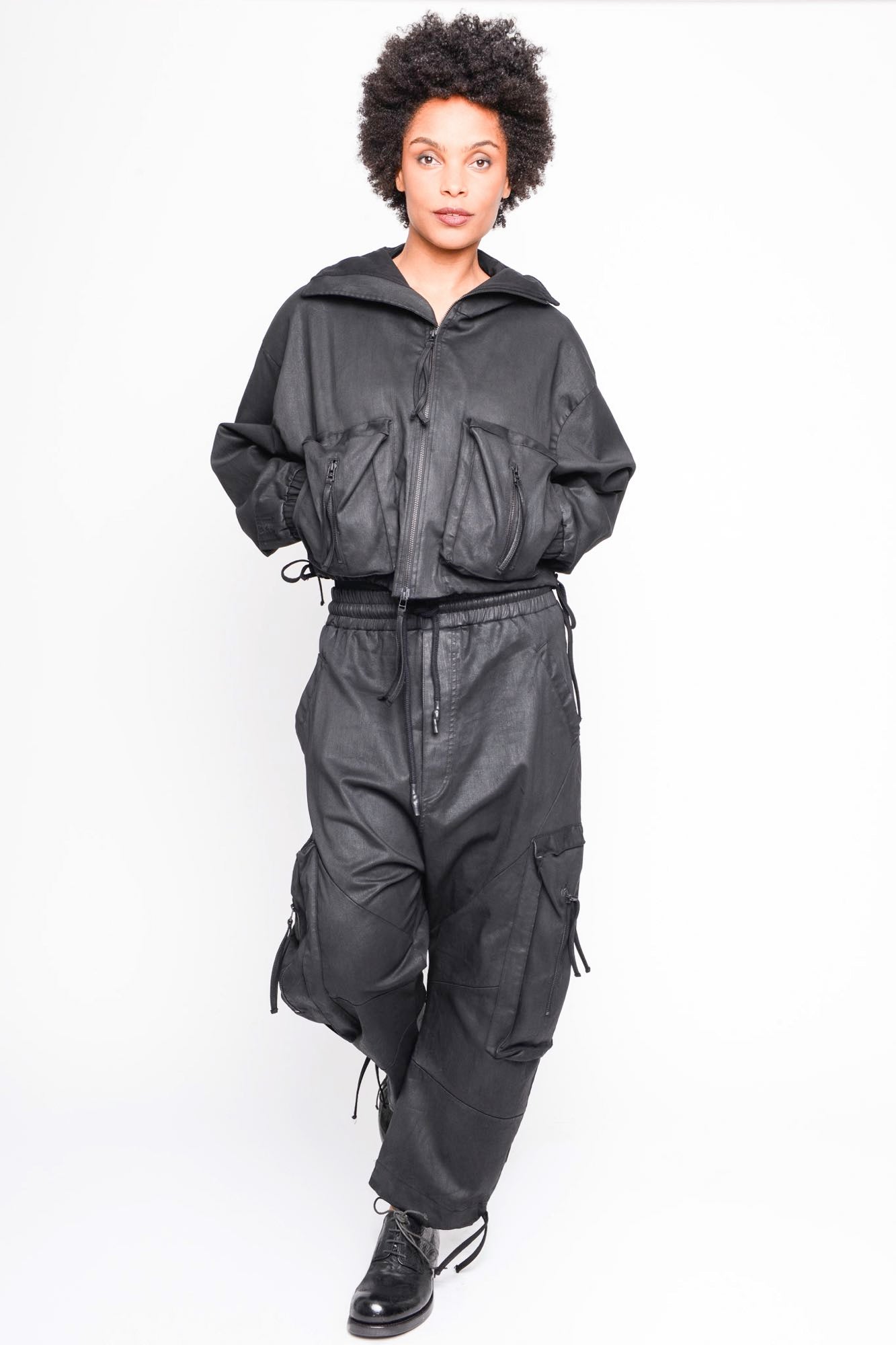
                  
                    262.04.01 101 COATED BLACK
                  
                