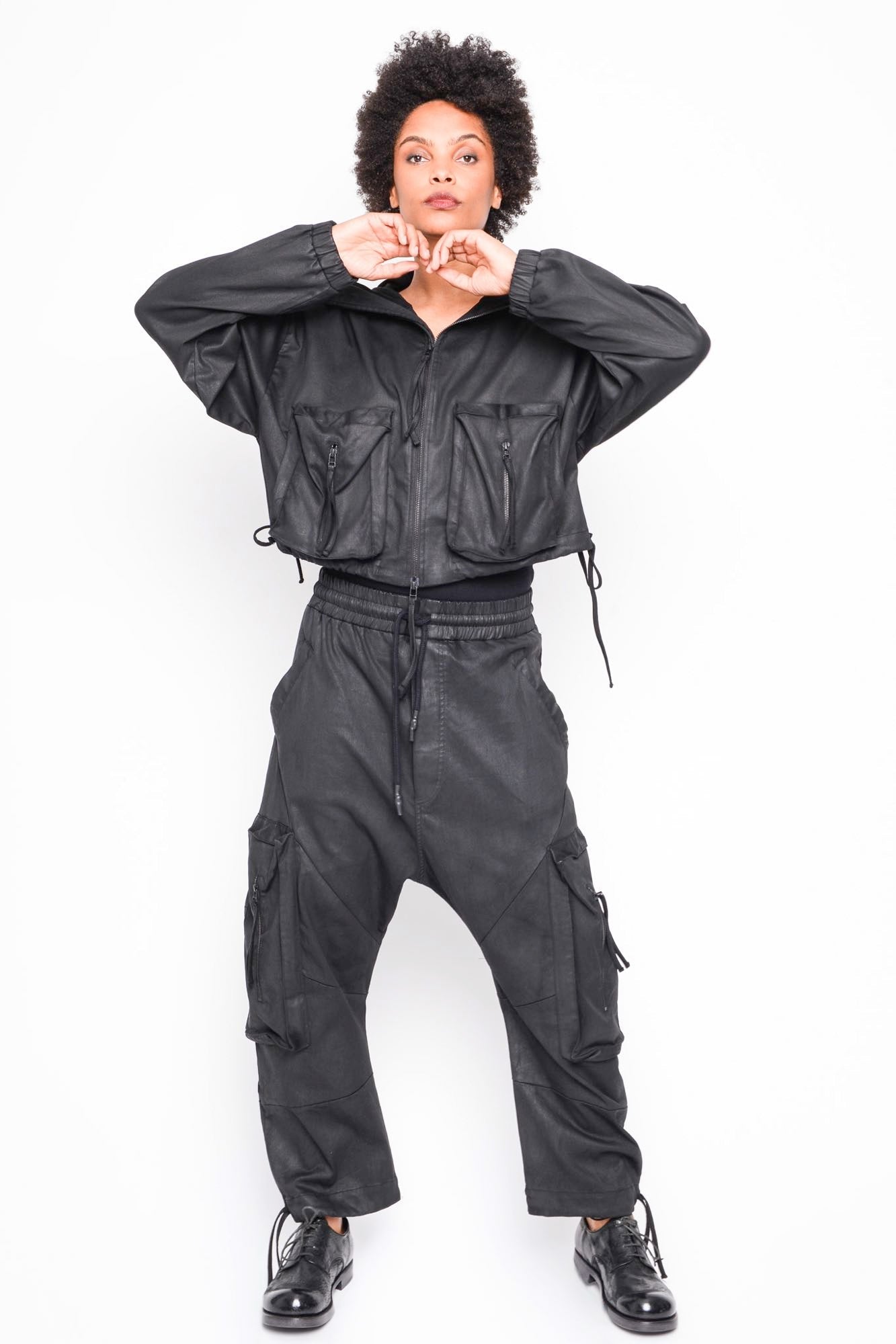 
                  
                    262.04.02 101 COATED BLACK
                  
                