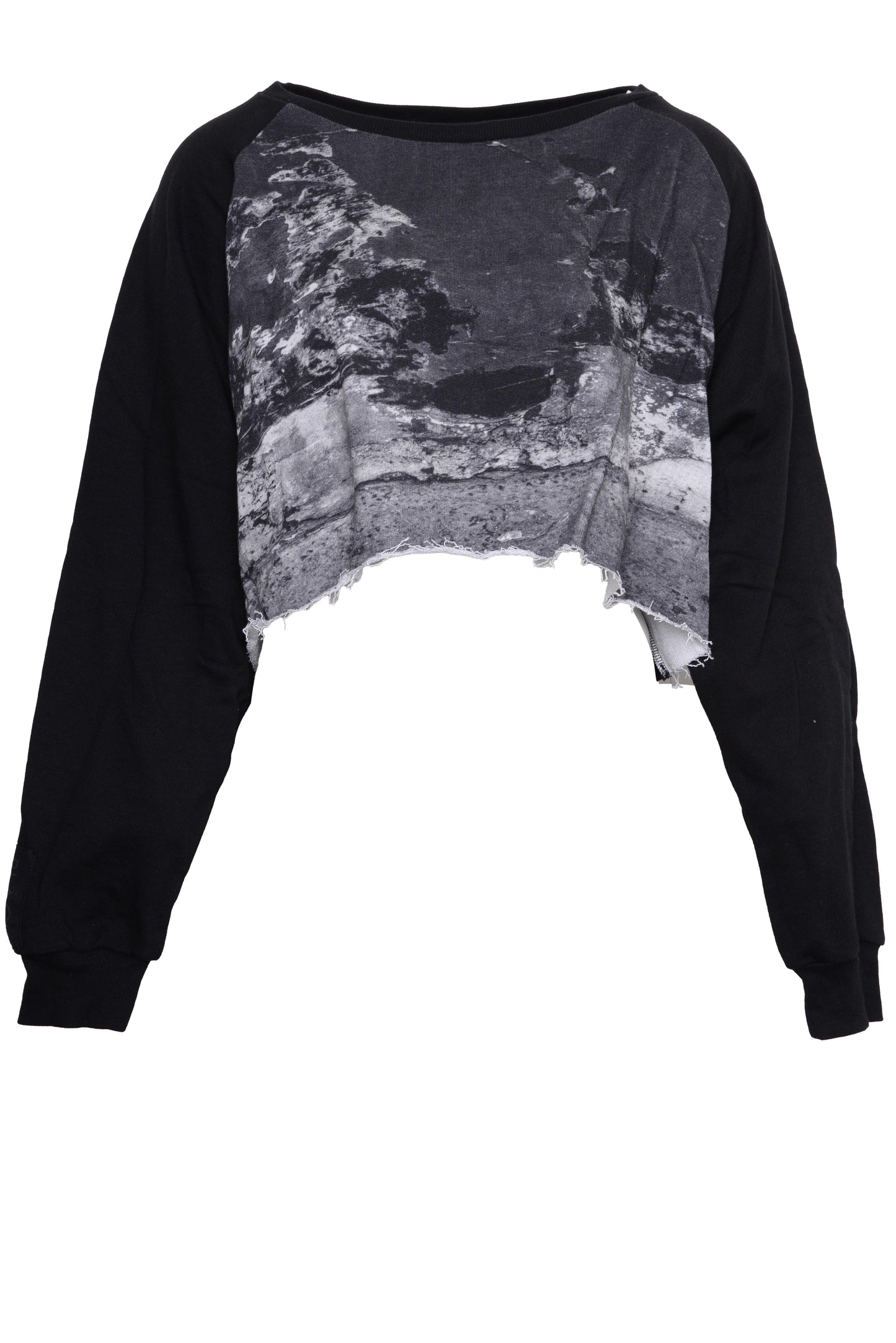 
                  
                    181.14.01 CONNECT PRINTED SWEATER INSTINCT BLACK
                  
                