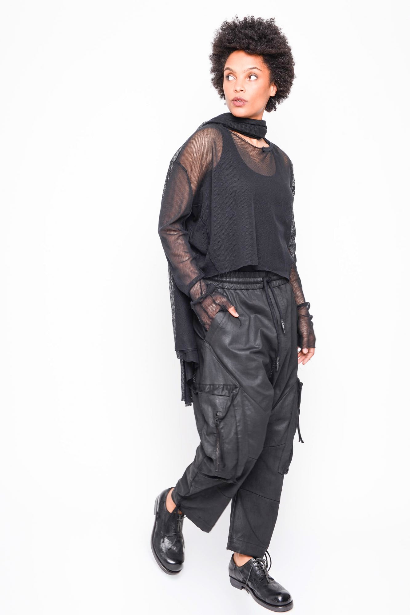 
                  
                    262.05.09 100 BLACK
                  
                