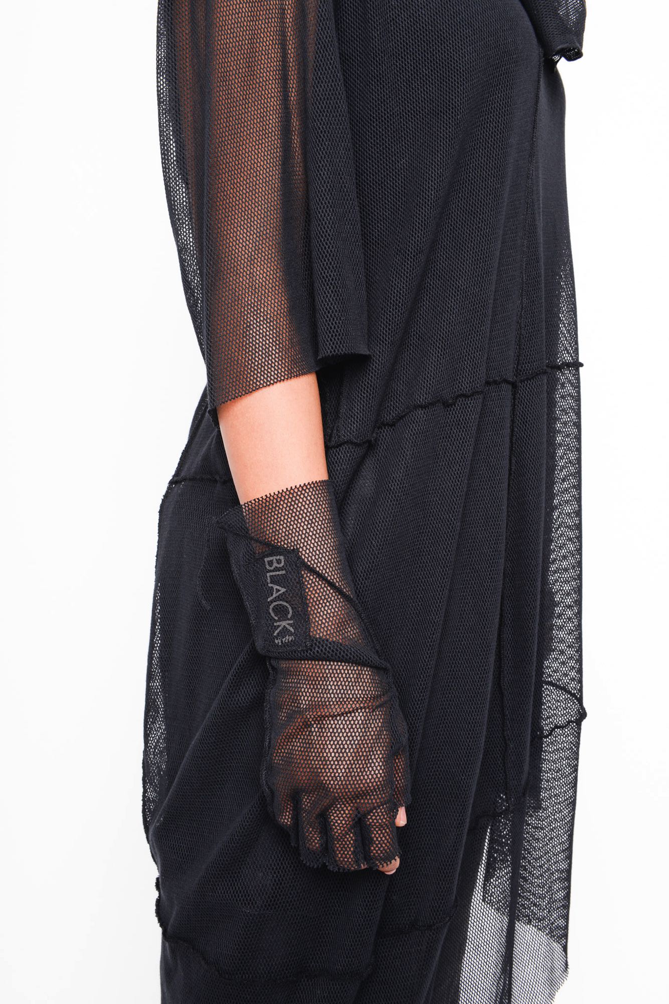 
                  
                    262.05.11 100 BLACK
                  
                