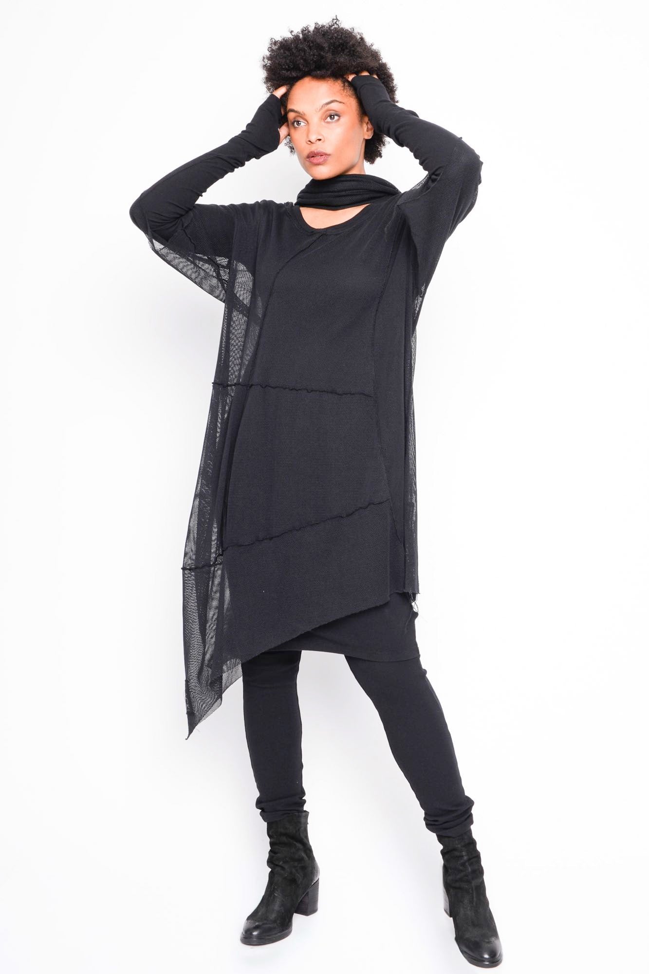 
                  
                    262.05.11 100 BLACK
                  
                