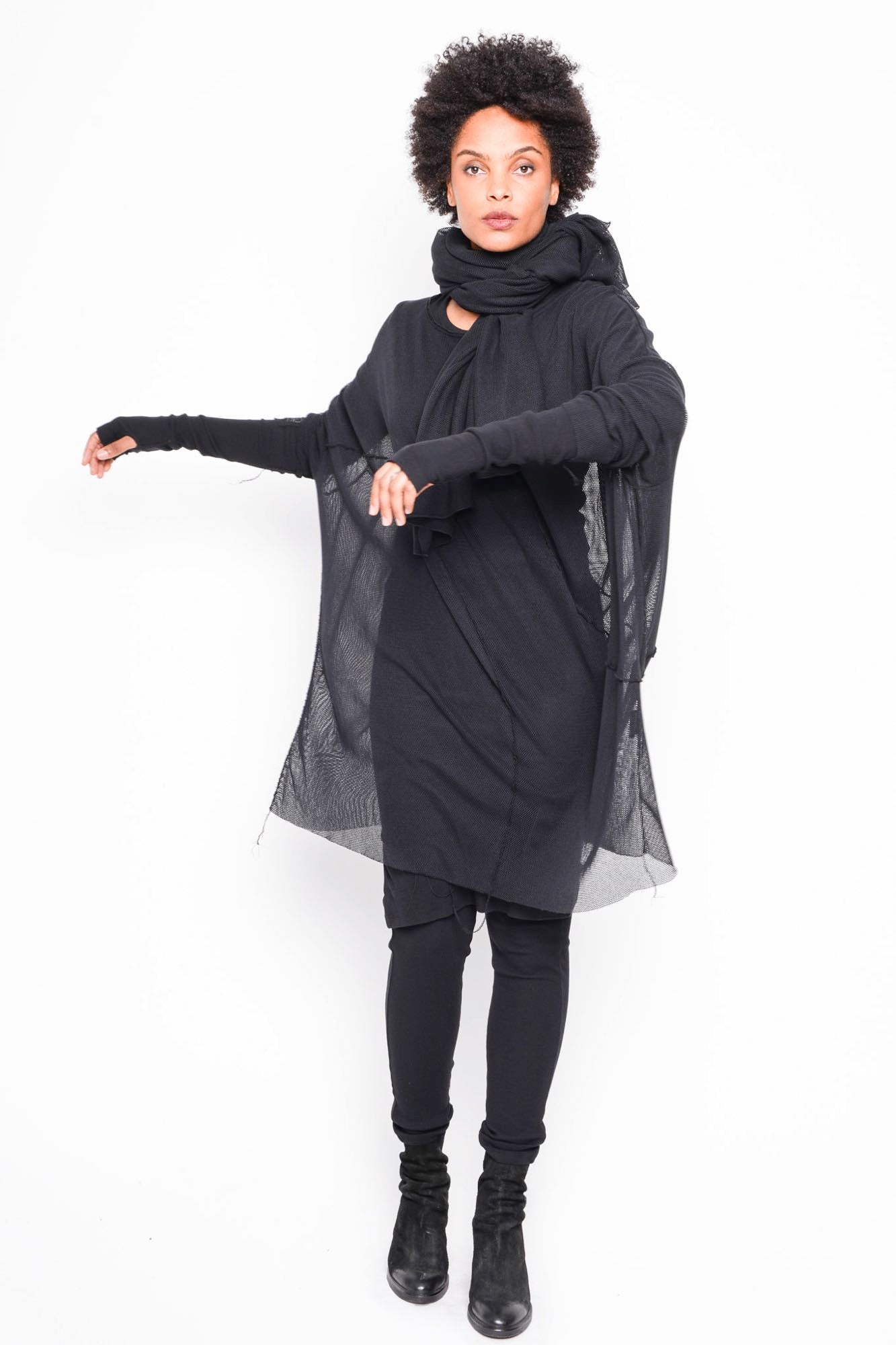
                  
                    262.05.10 100 BLACK
                  
                
