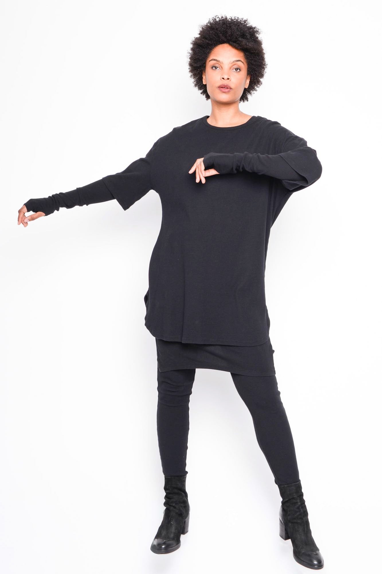 
                  
                    262.10.01 100 BLACK
                  
                