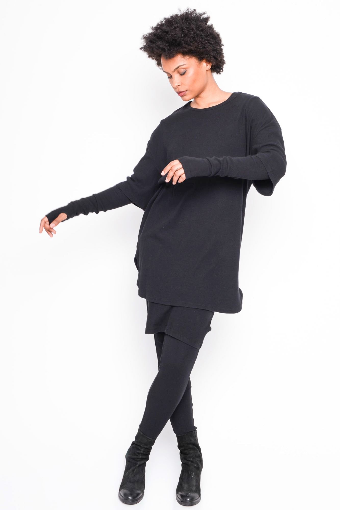 
                  
                    262.10.01 100 BLACK
                  
                