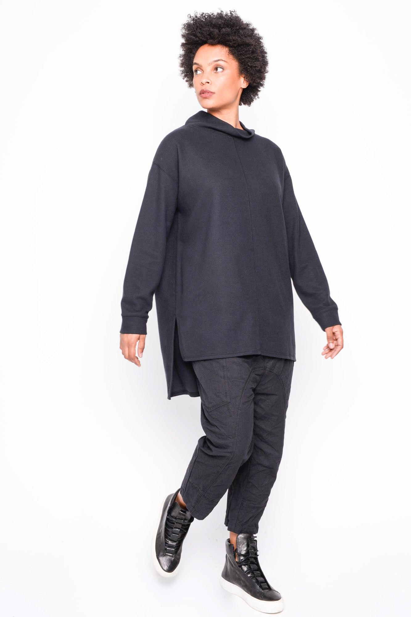 
                  
                    262.09.01 100 BLACK
                  
                