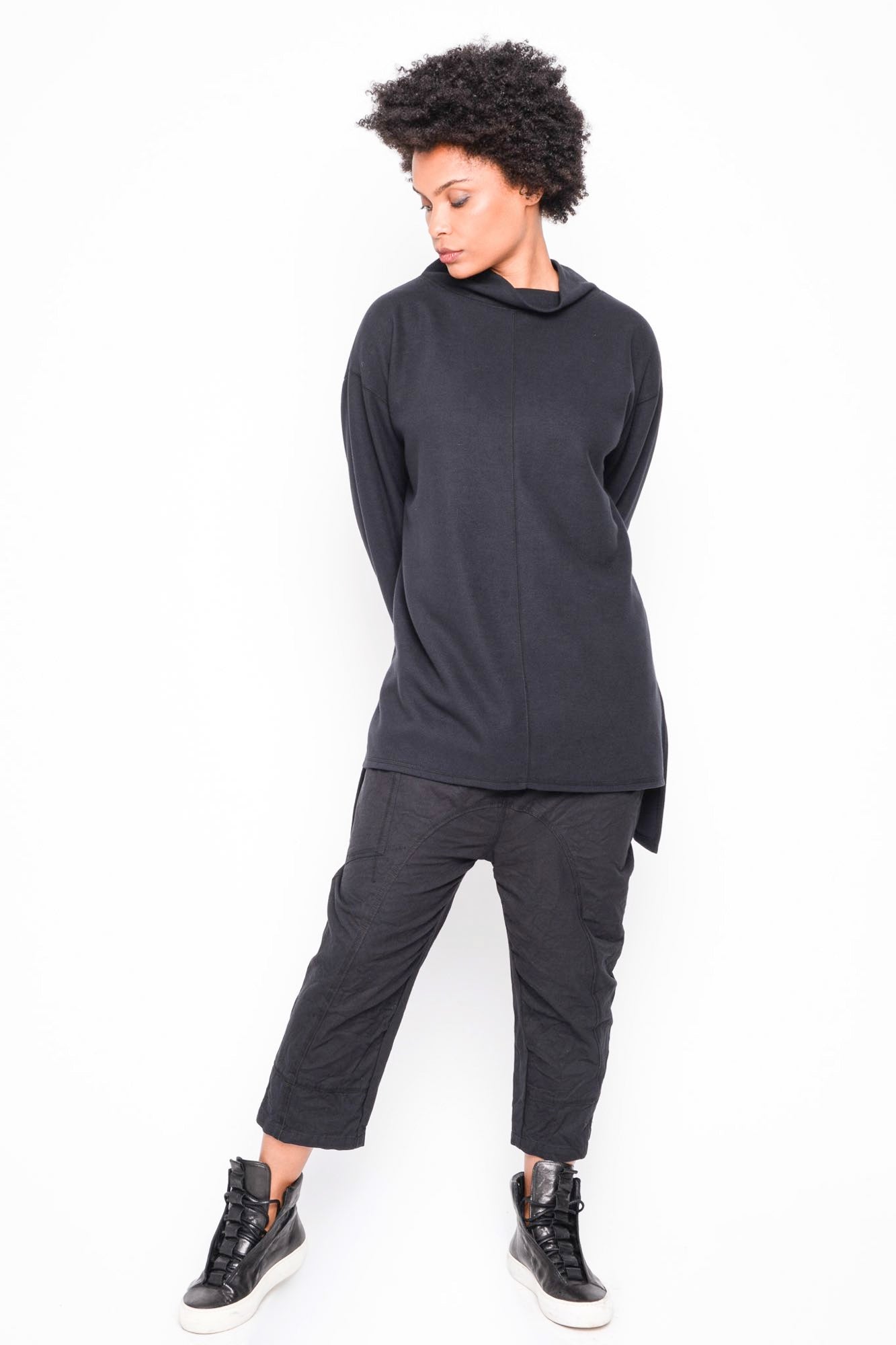 
                  
                    262.09.01 100 BLACK
                  
                