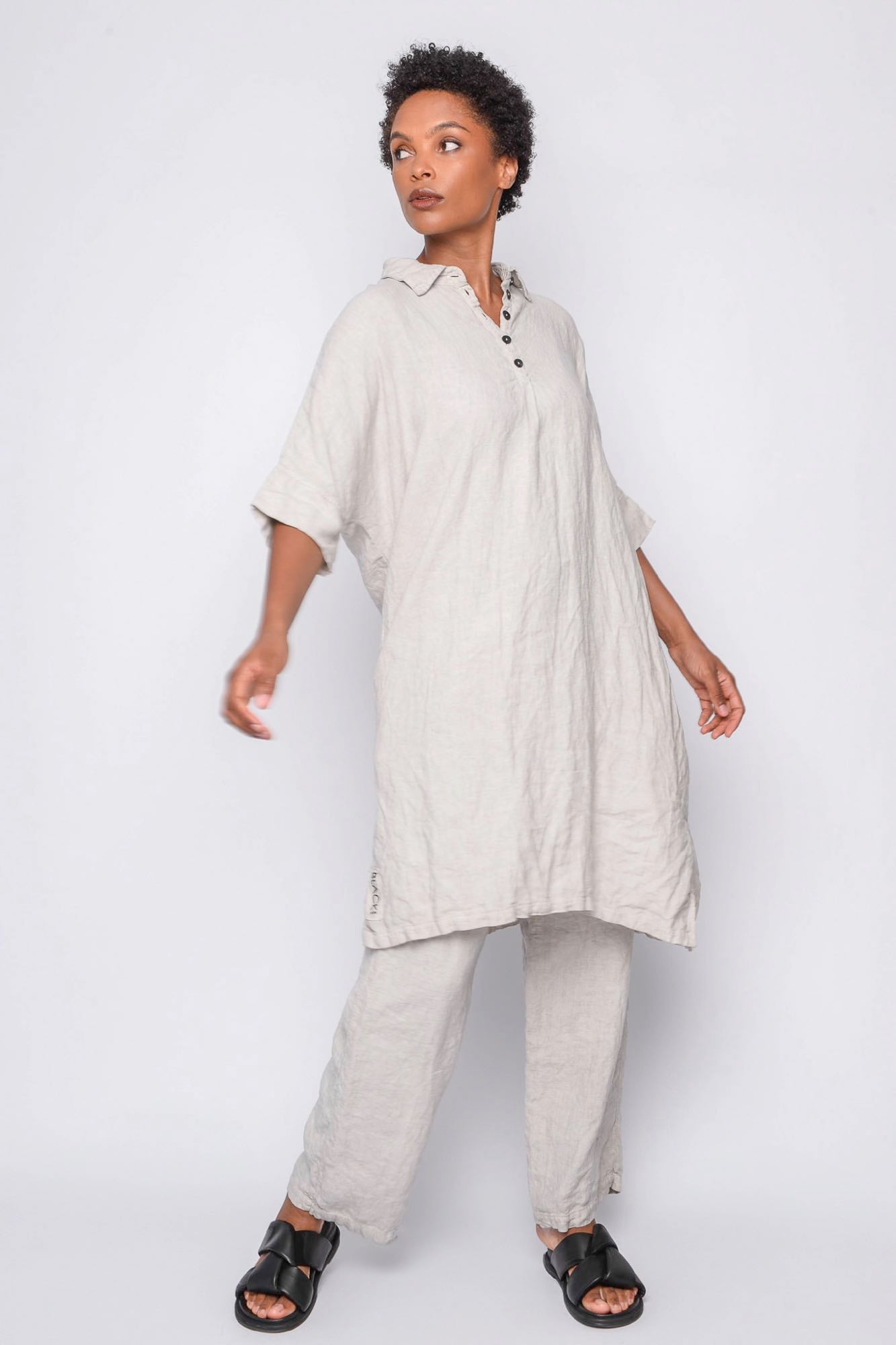 
                  
                    261.04.01 100% LINEN 401 RV NATURAL
                  
                