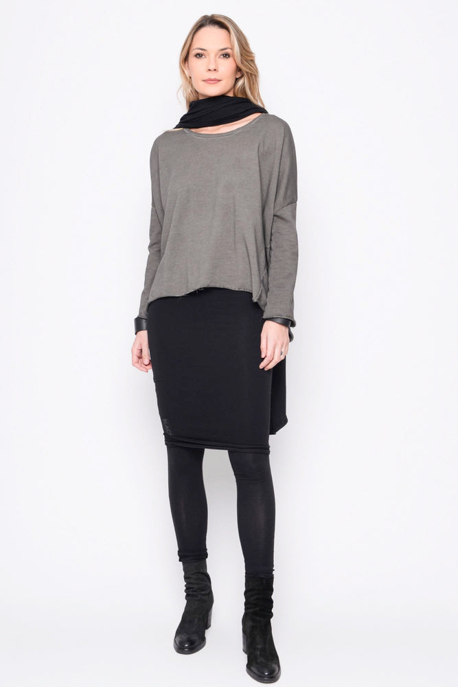 
                  
                    252.04.04 100% CO DARK WASH CHARCOAL
                  
                